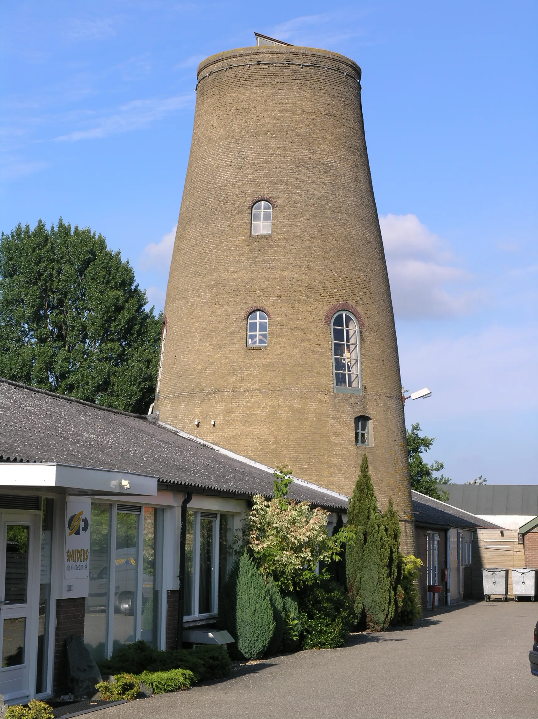 Photo showing: This is an image of rijksmonument number 527680