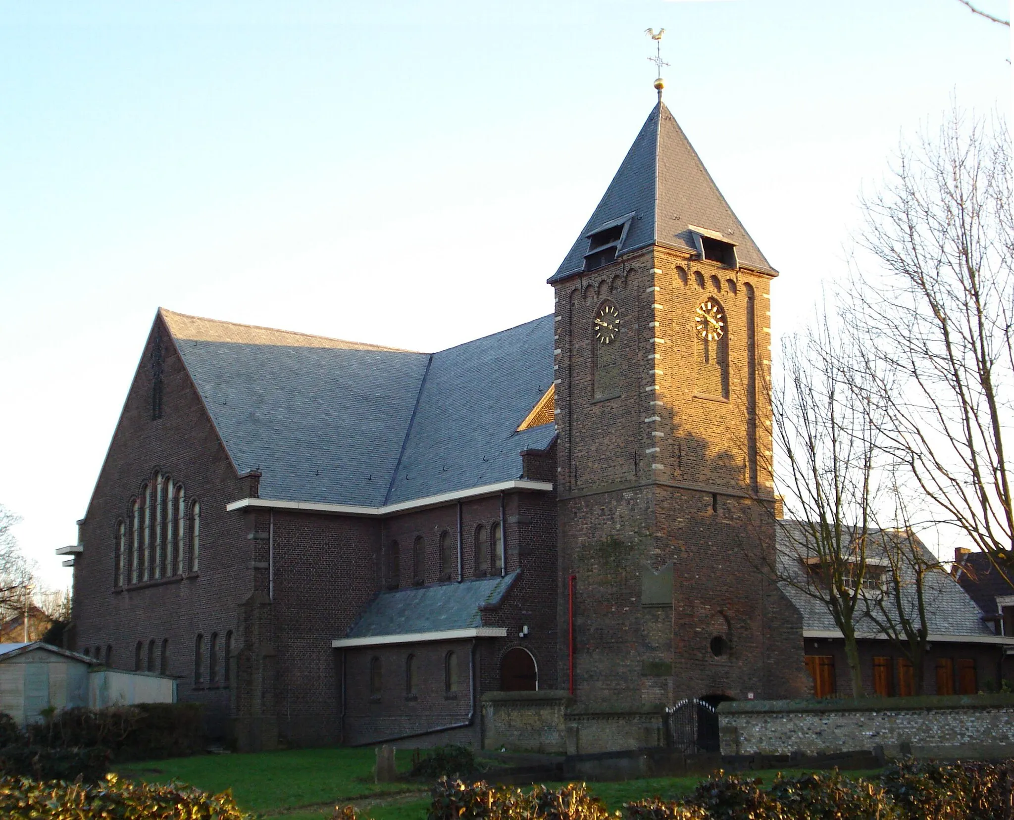 Photo showing: Rotterdam, Pernis. Kerk aan Ring 1.