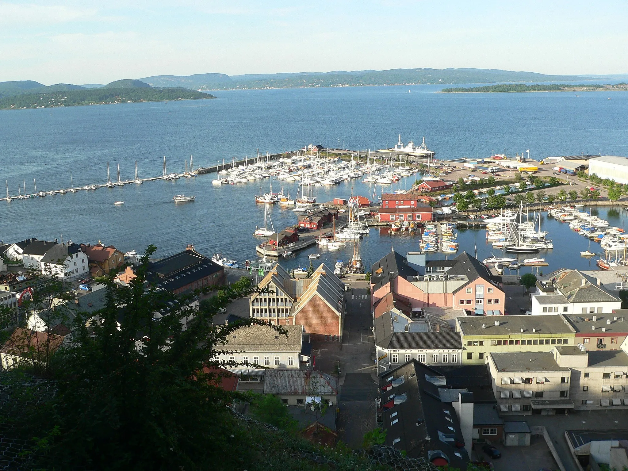 Photo showing: View of Holmestrand, Norway. June 2006