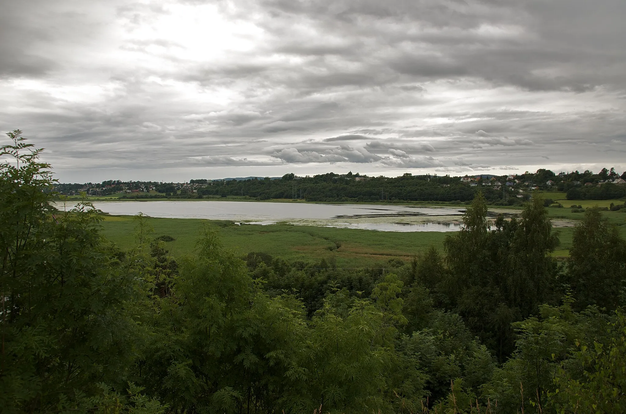 Photo showing: Børsesjø, a lake in Skien, Norway.