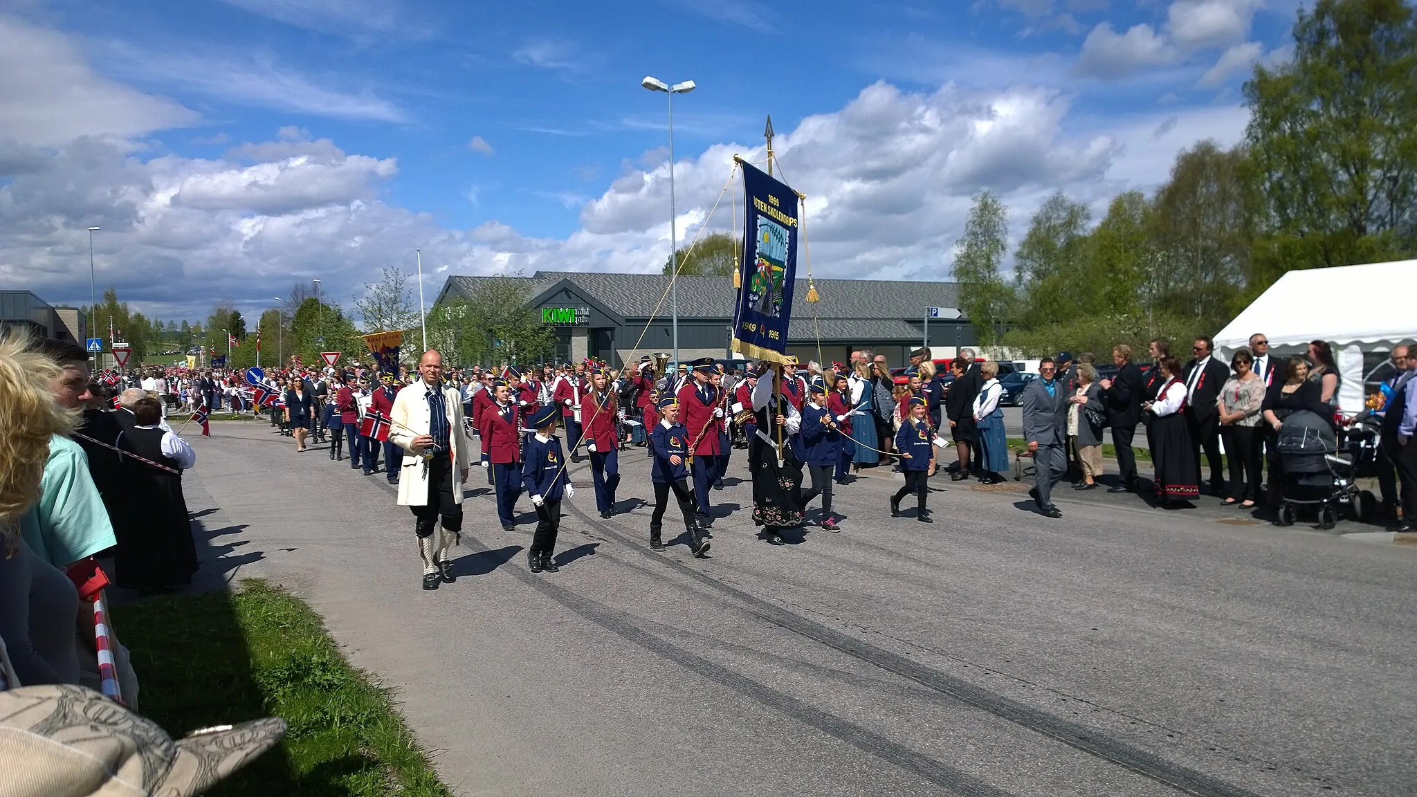 Photo showing: 17. mai 2014 på Løten.