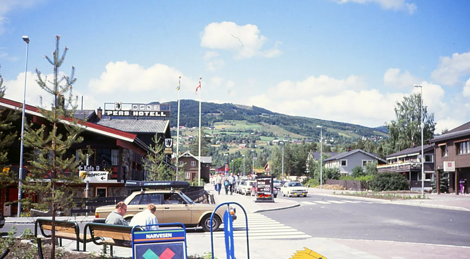 Photo showing: Main Street in the city Gol in Norway. July 10, 1993.
