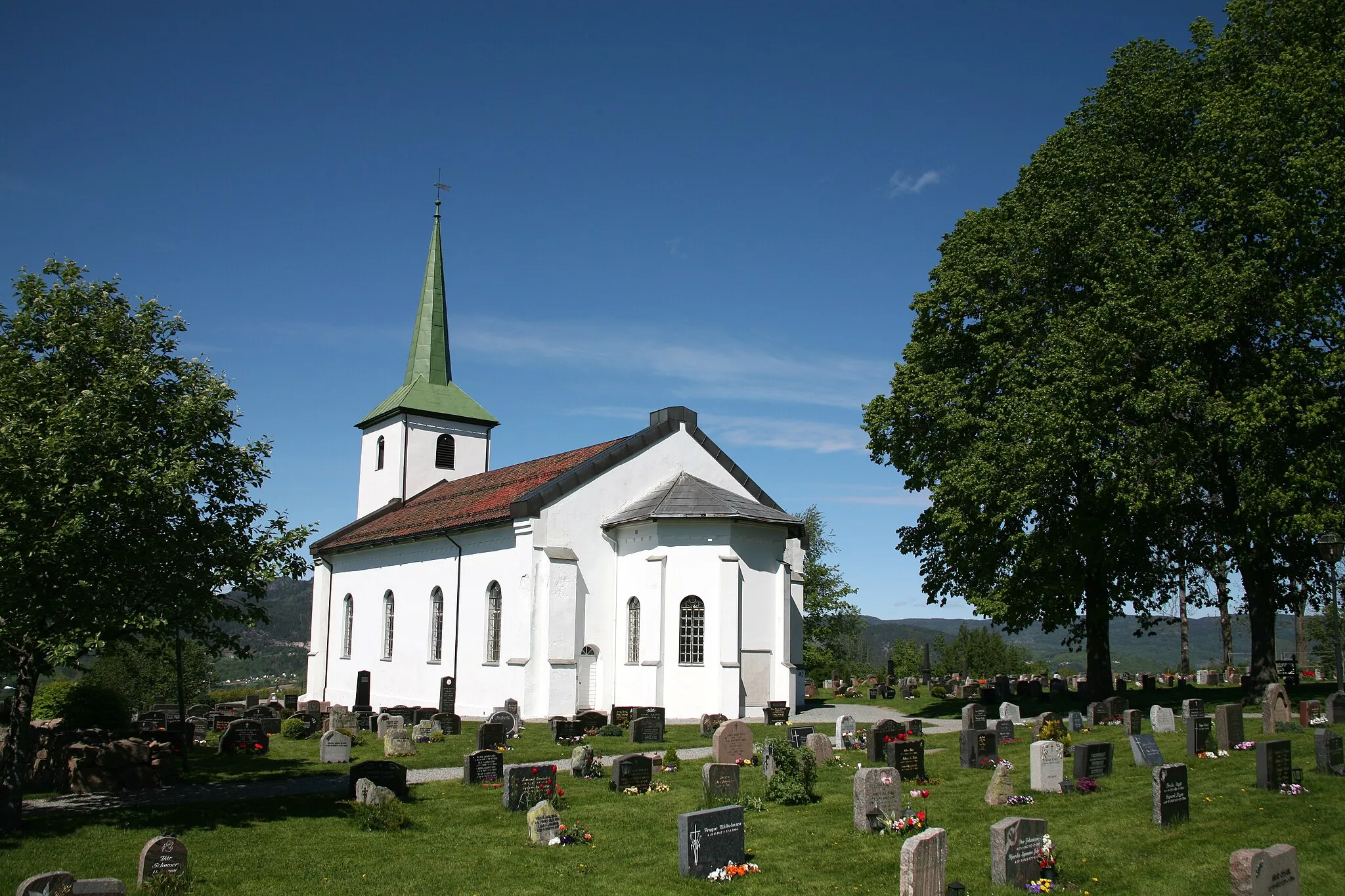 Photo showing: Tranby church, Buskerud, Norway.