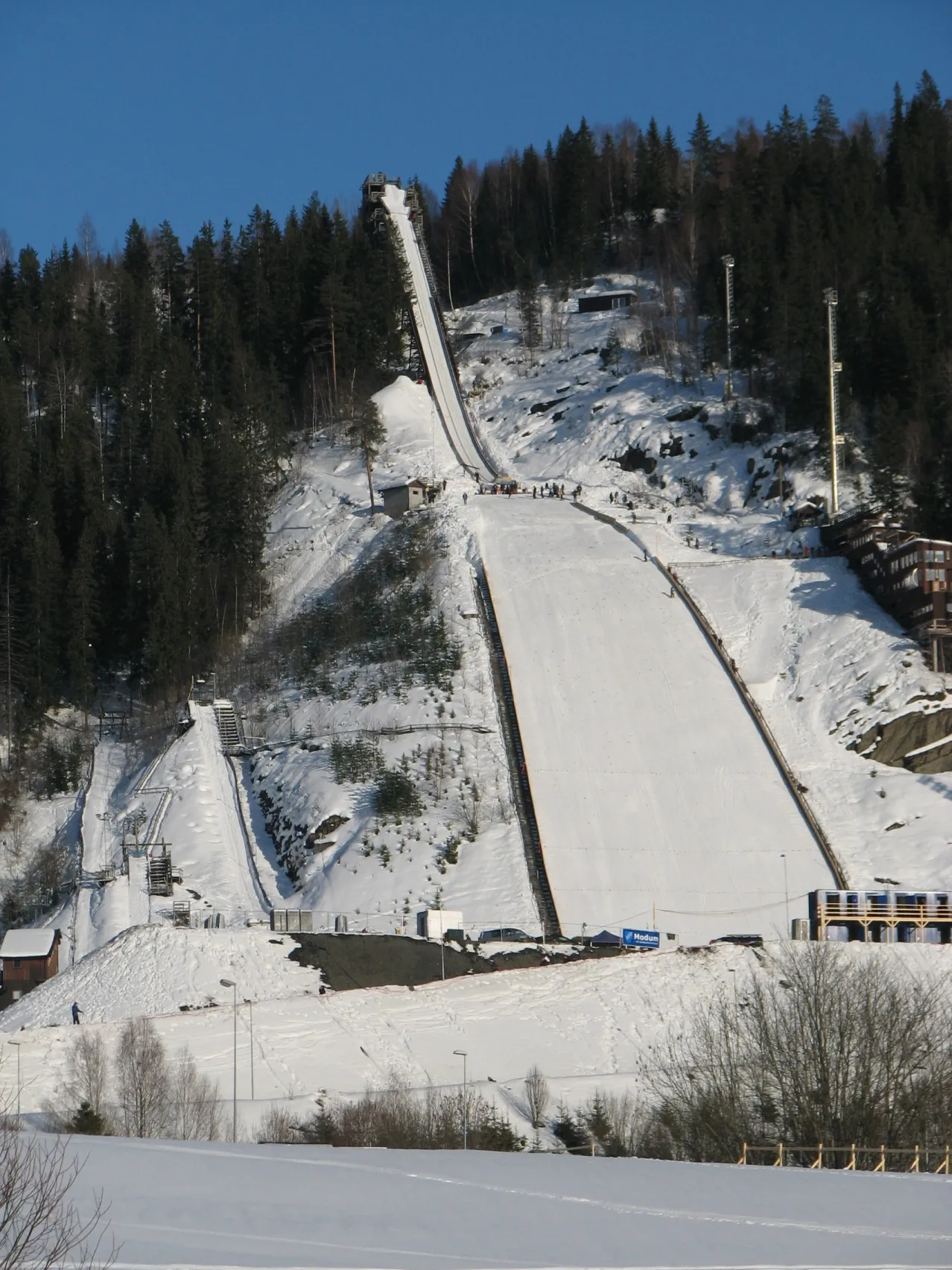 Photo showing: Skiflygingsbakken i Vikersund under World Cup-søndagen 15. mars 2009.