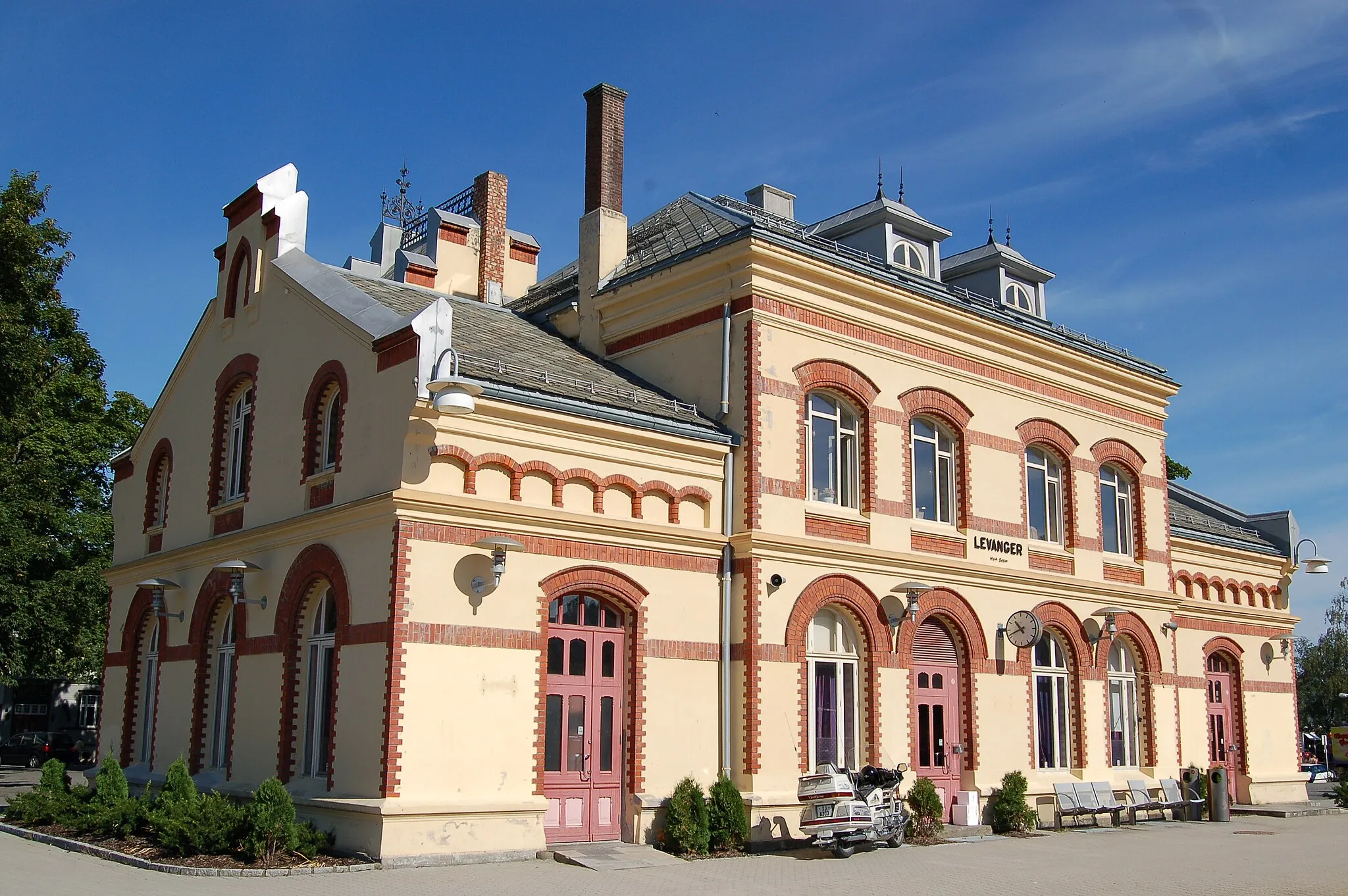 Photo showing: Levanger stasjon