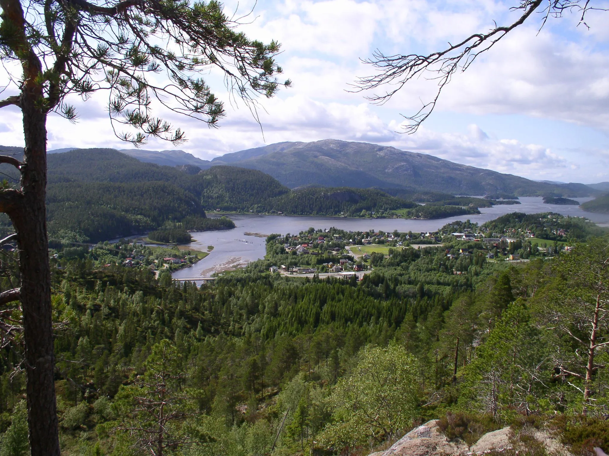 Photo showing: Bildet er av tettstedet Bangsund. Namsos i Nord-Trøndelag i Norge