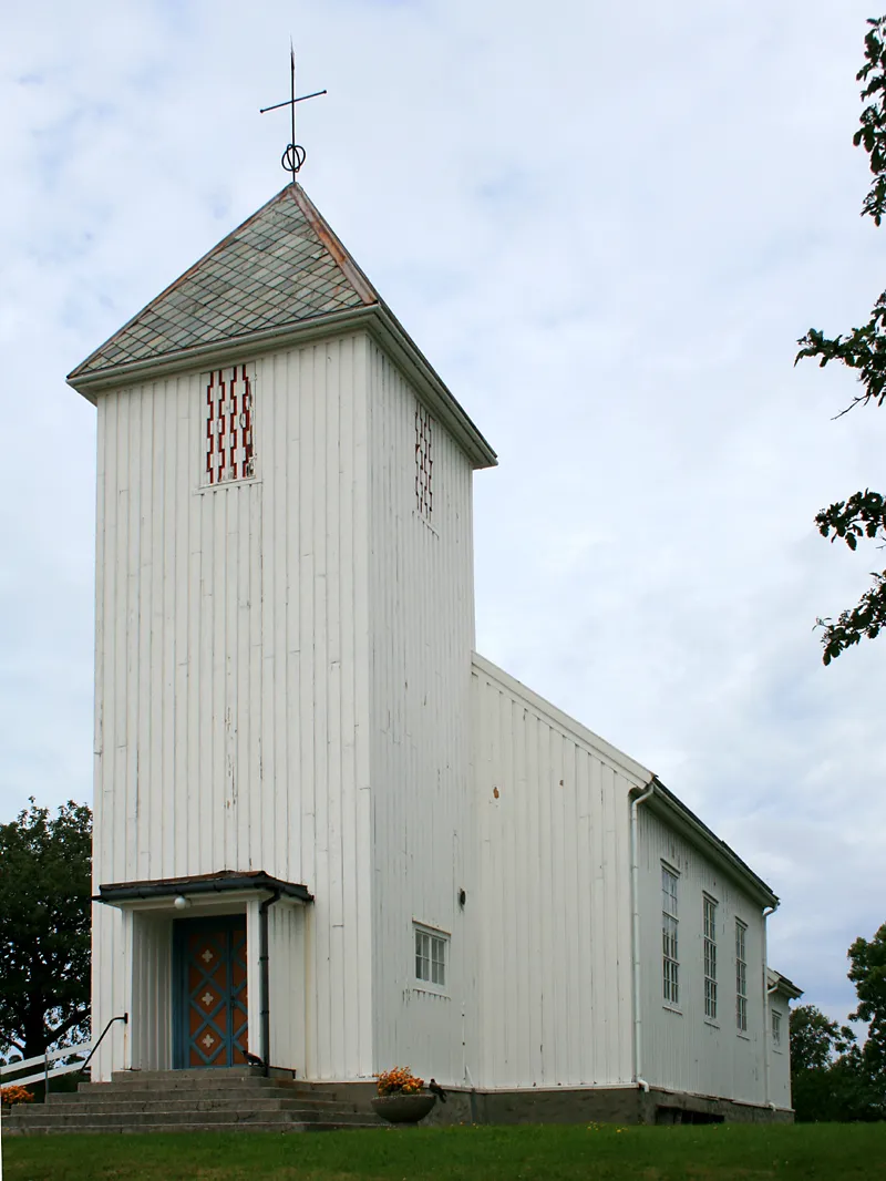 Photo showing: Rørvik church, Vikna, Nord-Trøndelag, Norway.