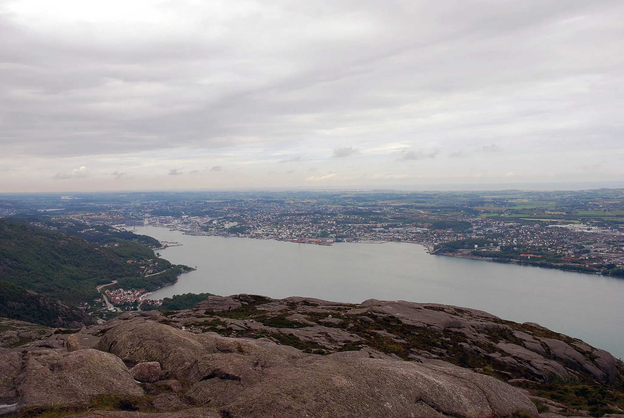 Photo showing: from the top of Dalsnuten,June 2009