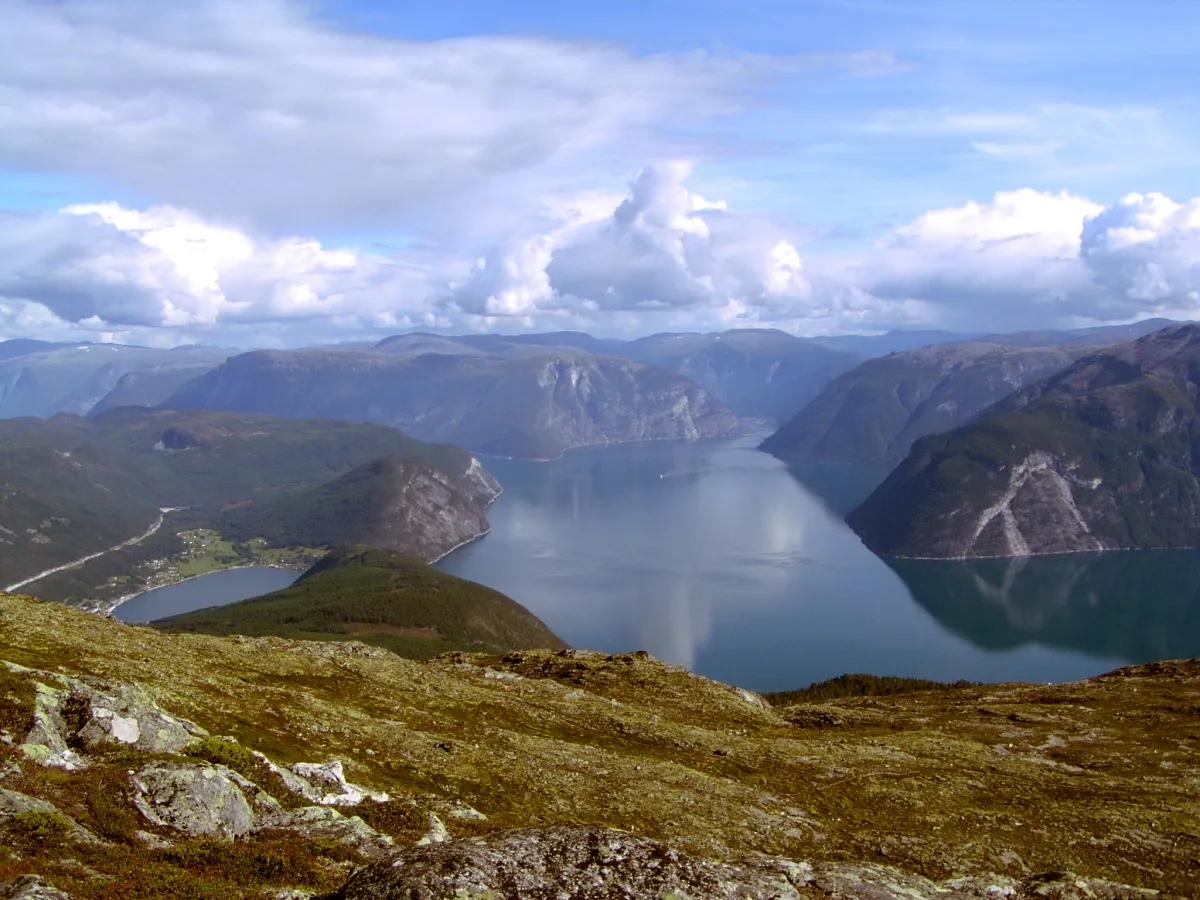 Photo showing: The Sognefjord in Norway as seen from the Storehaugen mountain. At the left, the village of Kaupanger.
