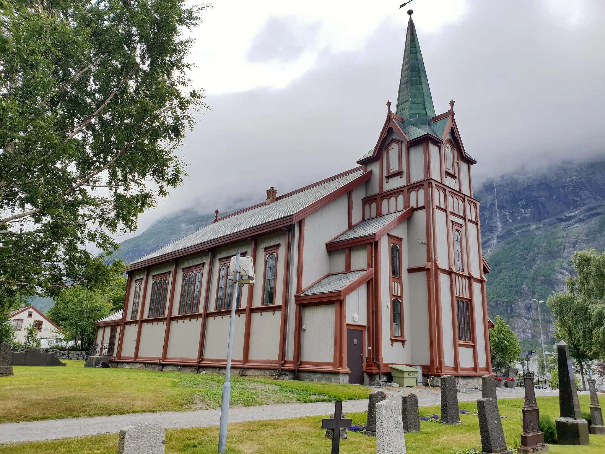 Photo showing: Hov kirke, Sunndalsøra