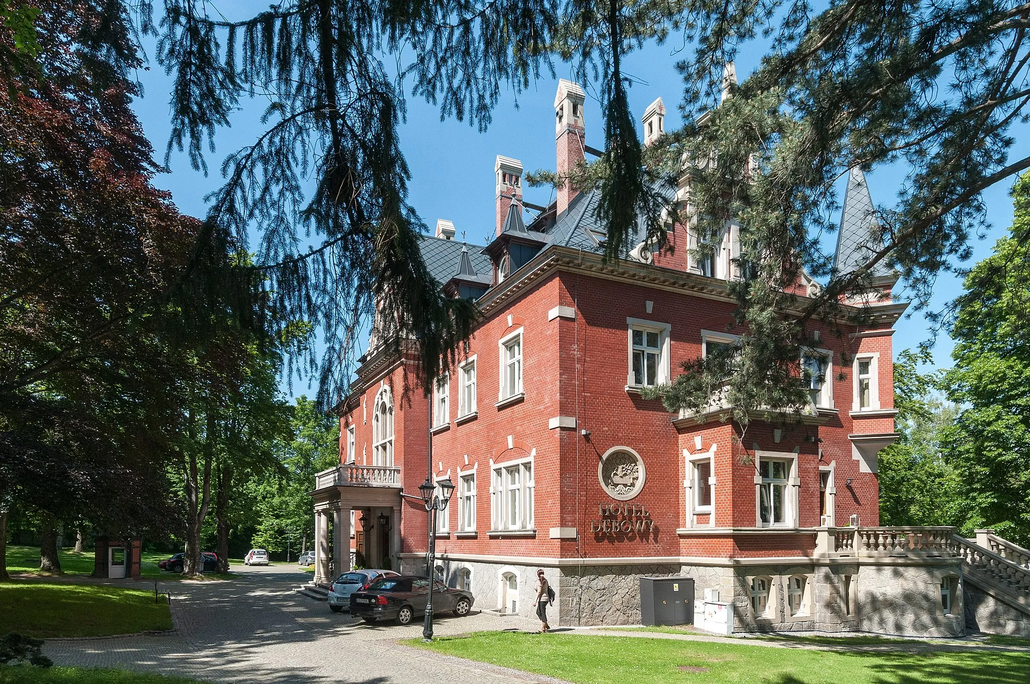 Photo showing: Hotel Dębowy w Bielawie, ul. Janusza Korczaka 4.