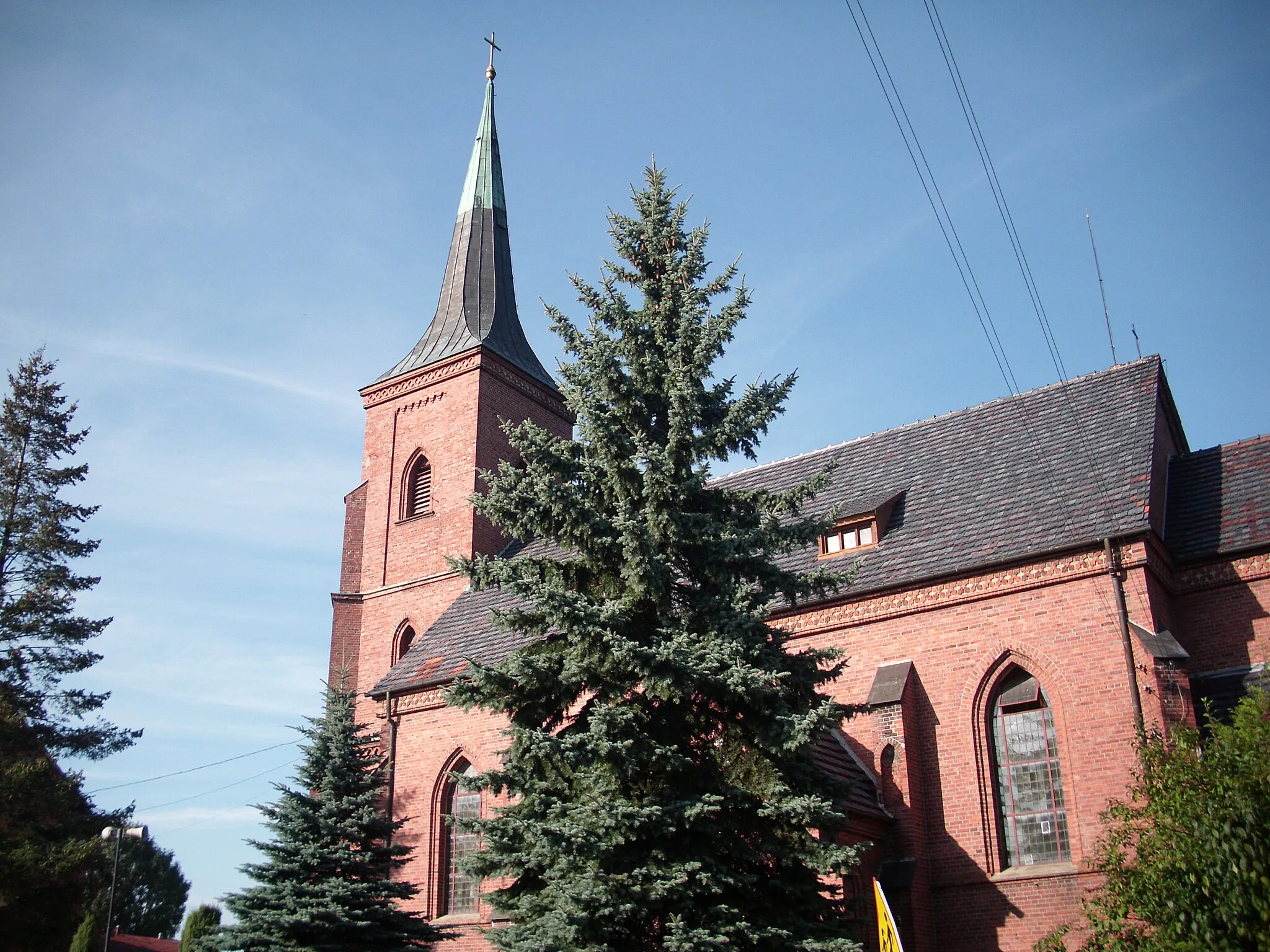 Photo showing: Międzybórz - kościół parafialny p.w. św. Józefa Rzemieślnika