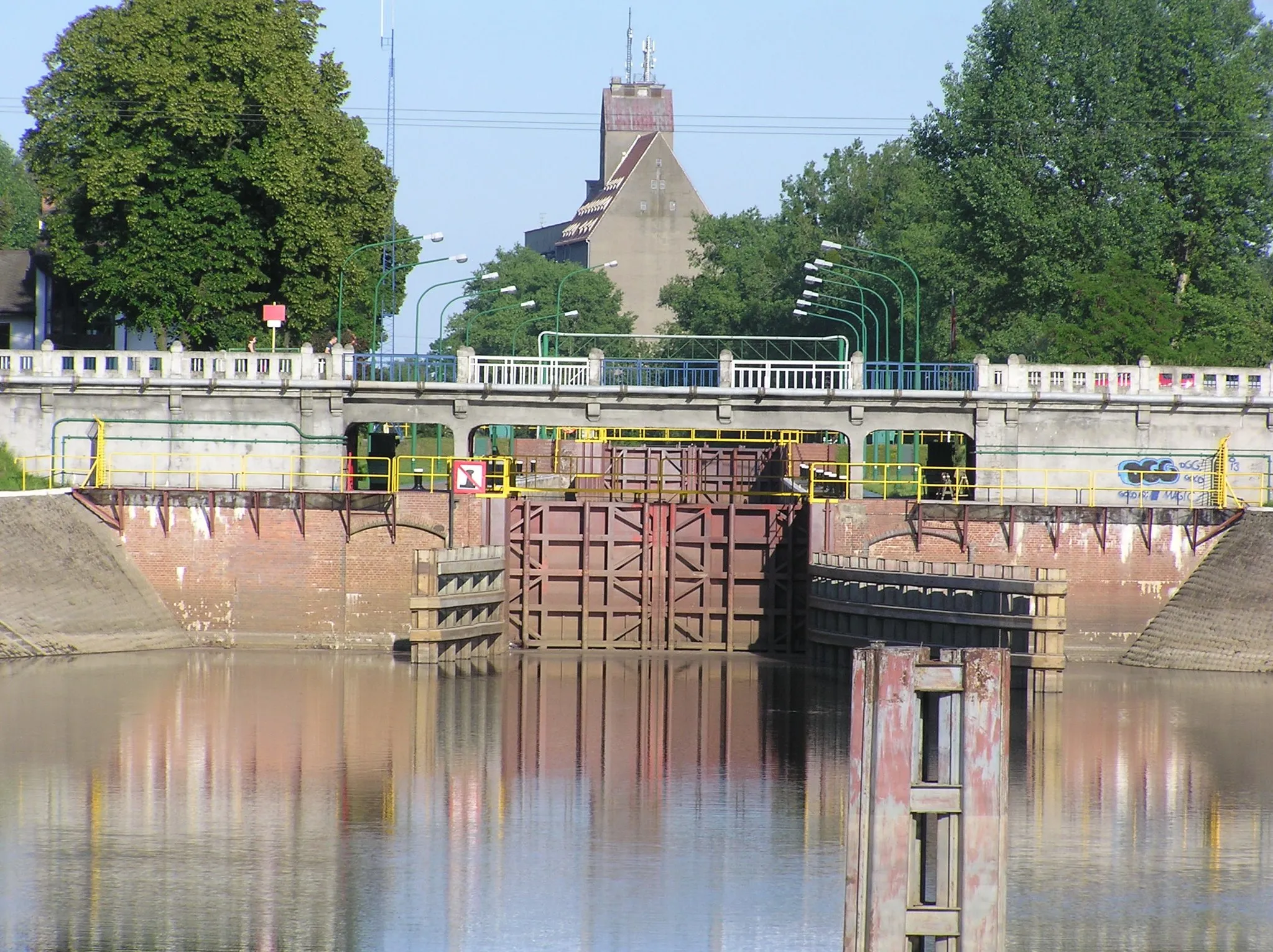 Photo showing: Oława II Lock