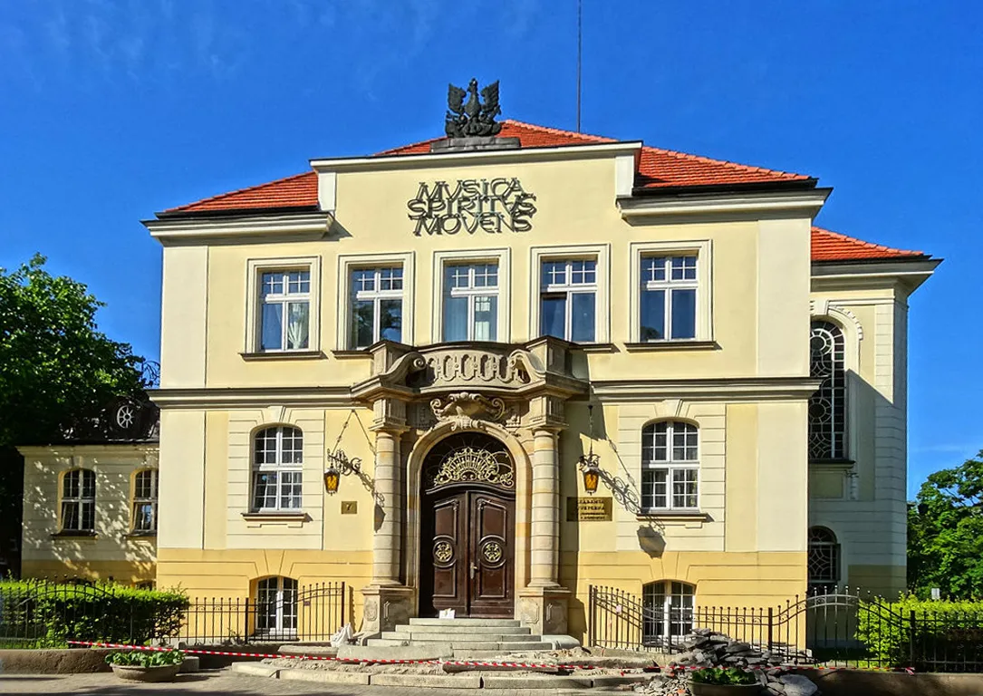 Photo showing: Zespół Urzędu Powiatowego, zbud. 1904-1906, ob. budynek główny Akademii Muzycznej w Bydgoszczy przy ul. Słowackiego