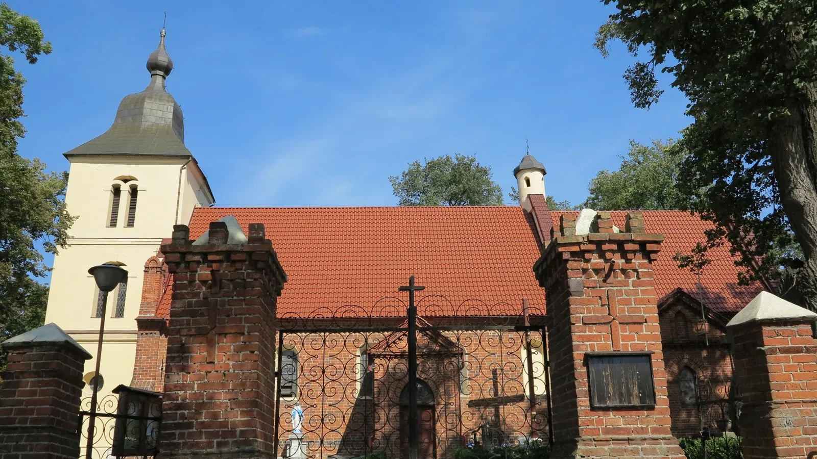 Photo showing: Gruta - rzymskokatolicki kościół parafialny p.w. Wniebowzięcia NMP, XIV, 1670