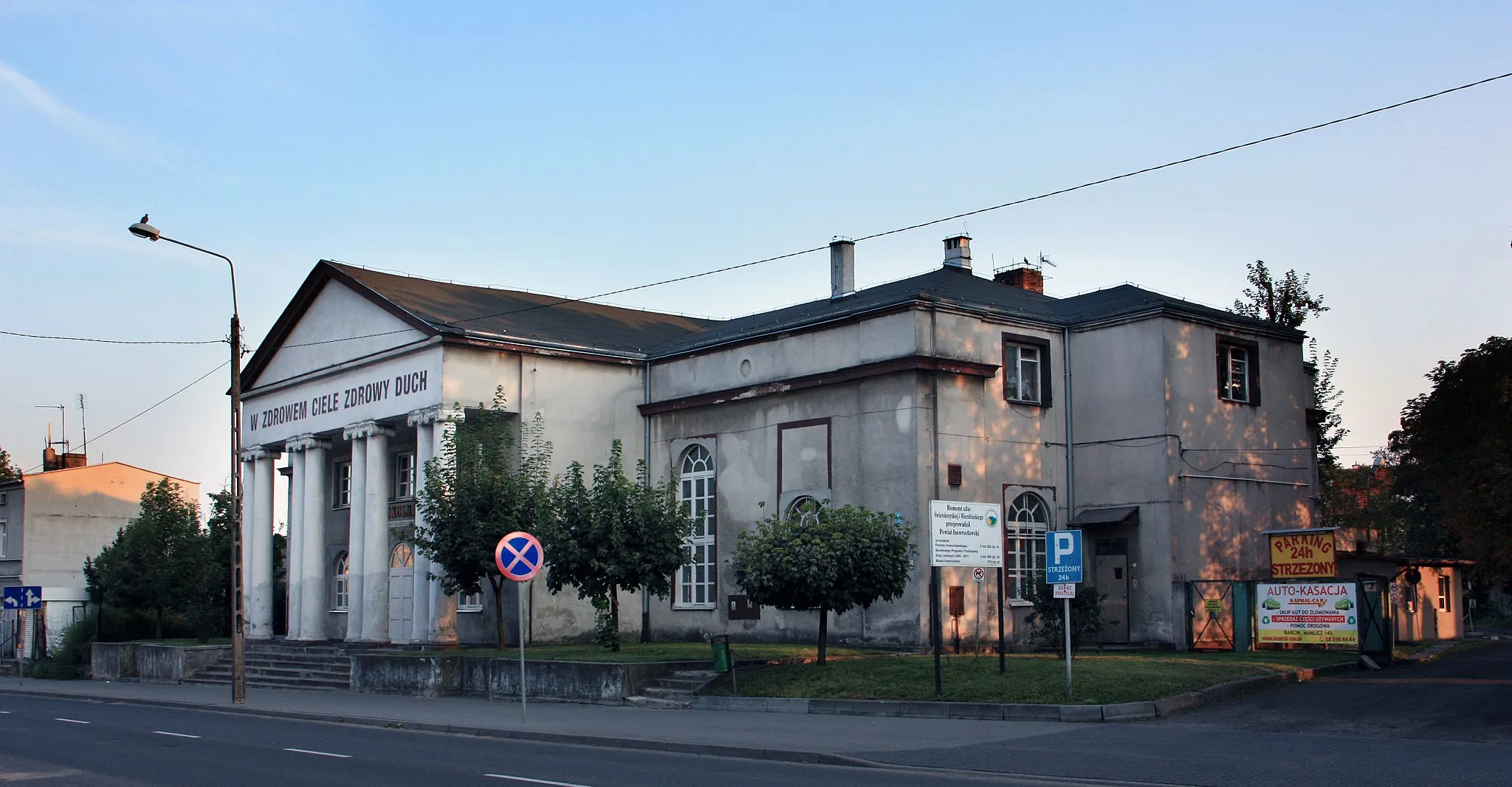 Photo showing: Inowrocław, ul. Szymborska 4 - Sokolnia - budynek Towarzystwa Gimnastycznego „Sokół”