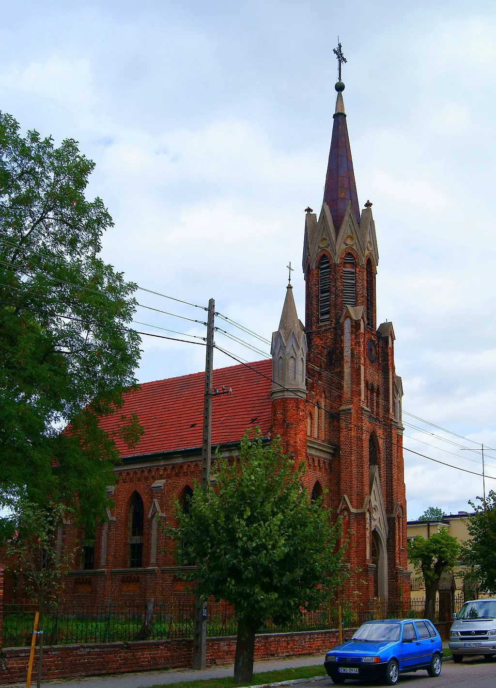 Photo showing: Izbica Kujawska, ul. Narutowicza 4 - dawny kościół ewangelicki, k. XIX (obecnie własność prywatna)