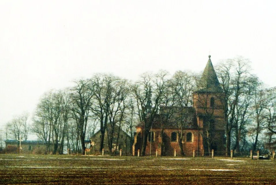 Photo showing: Kościół św. Jana Chrzciciela - Janikowo, 1996r.