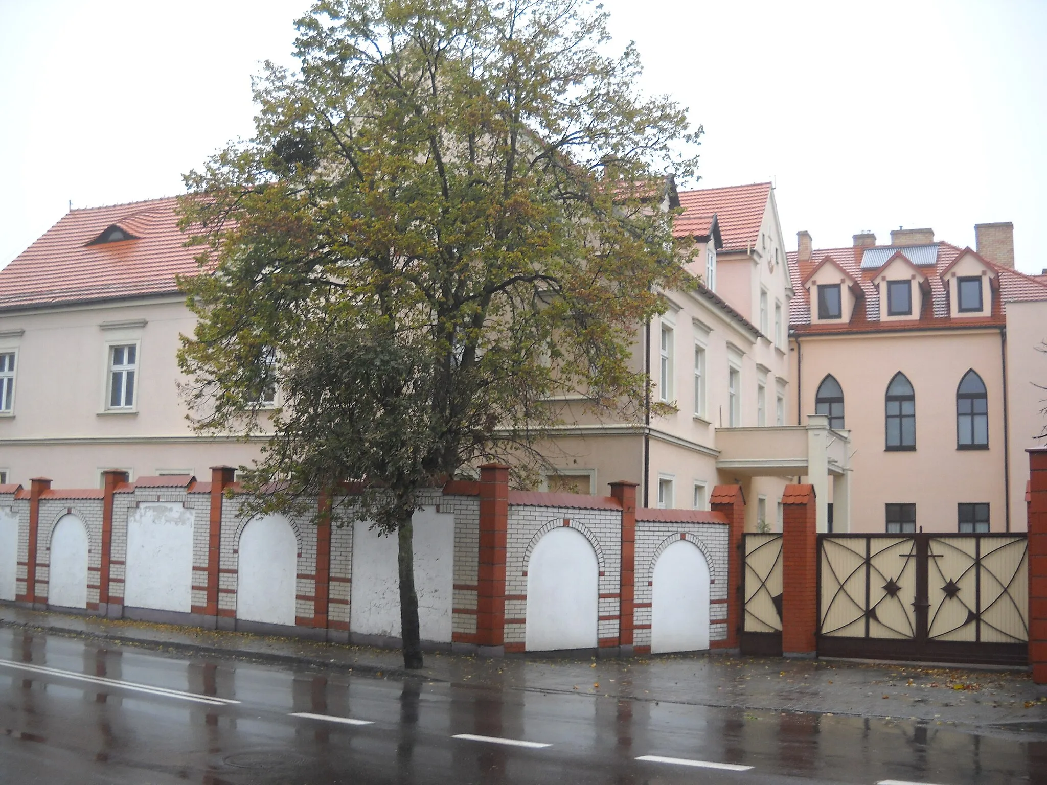 Photo showing: Klasztor Sióstr Karmelitanek Bosych w Łasinie