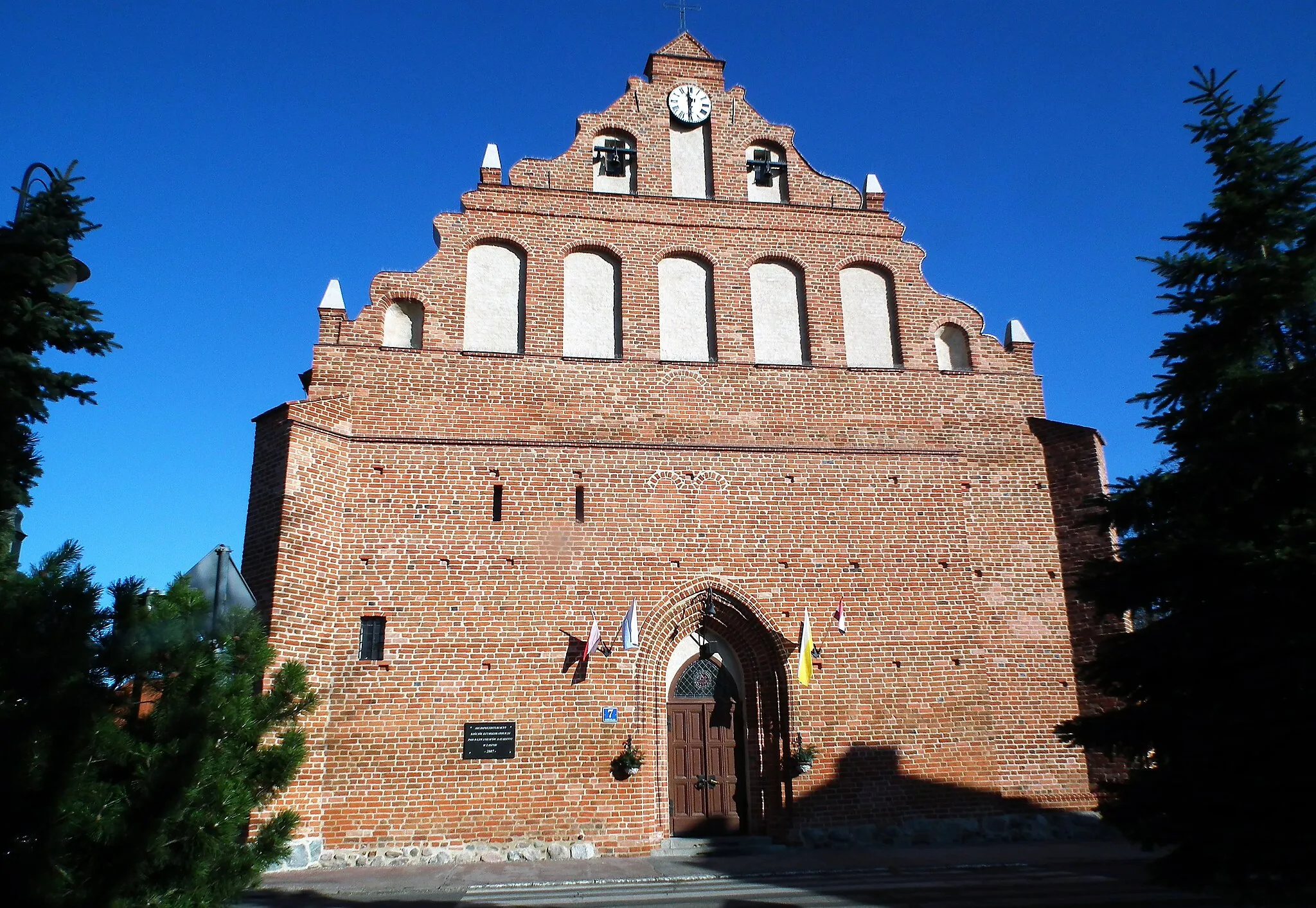 Photo showing: Widok miejski z Łasina. Kościół ś. Katarzyny Aleksandryjskiej.