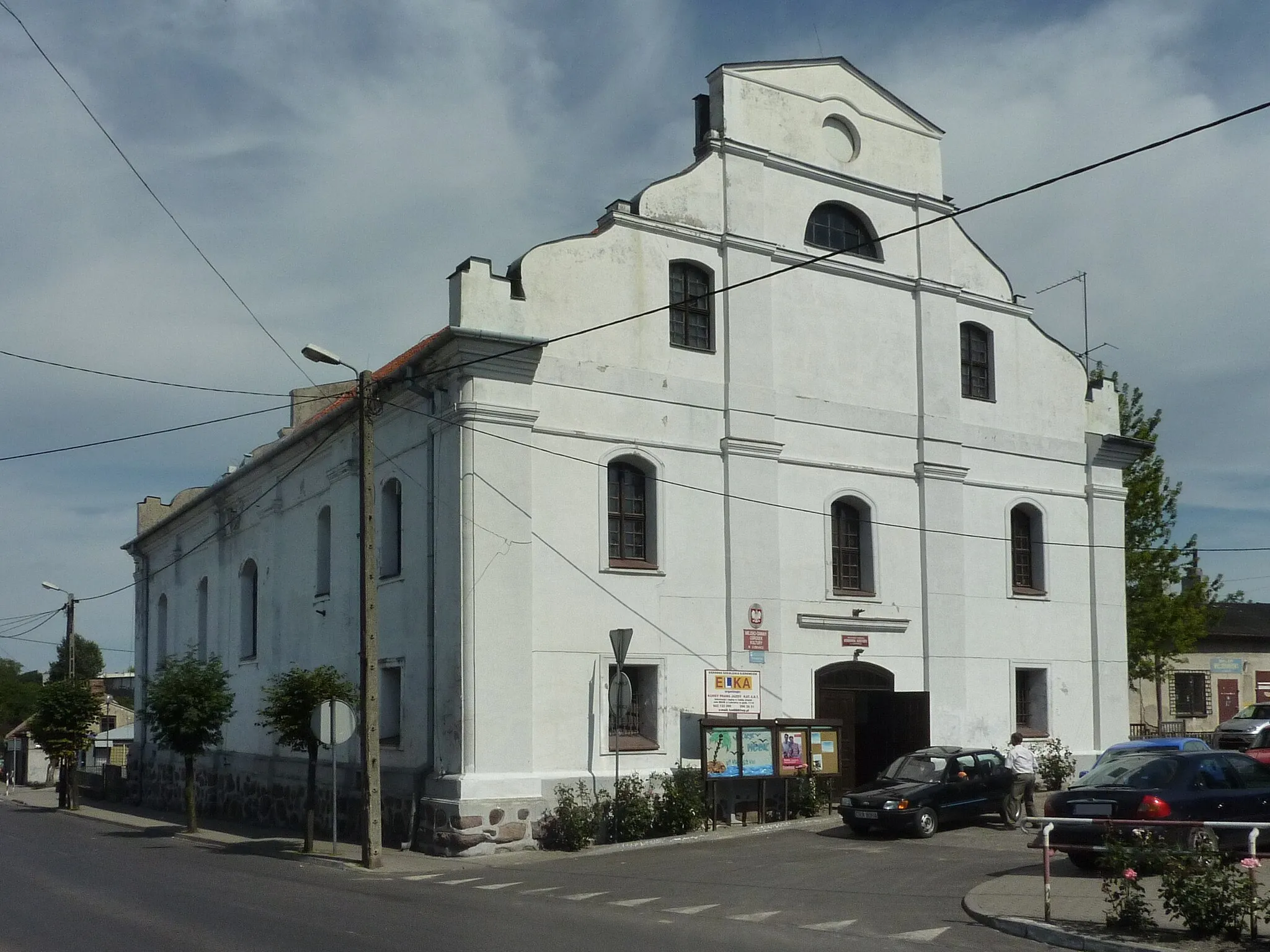 Photo showing: Synagoga w Lubrańcu, obecnie Miejsko-Gminny Ośrodek Kultury.