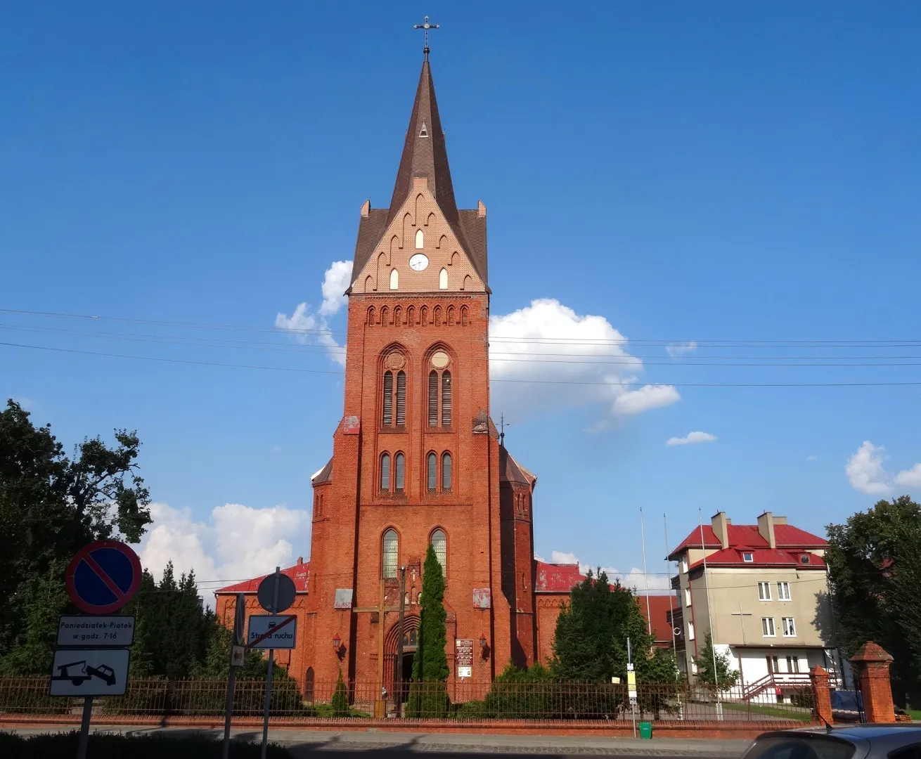 Photo showing: Kościół św. Stanisława Biskupa i Męczennika w Nakle nad Notecią. Zbudowany w 1895 dla zboru ewangelicko-unijnego. W 1946 przekazany katolickiej parafii św. Stanisława, istniejącej od 1925 roku