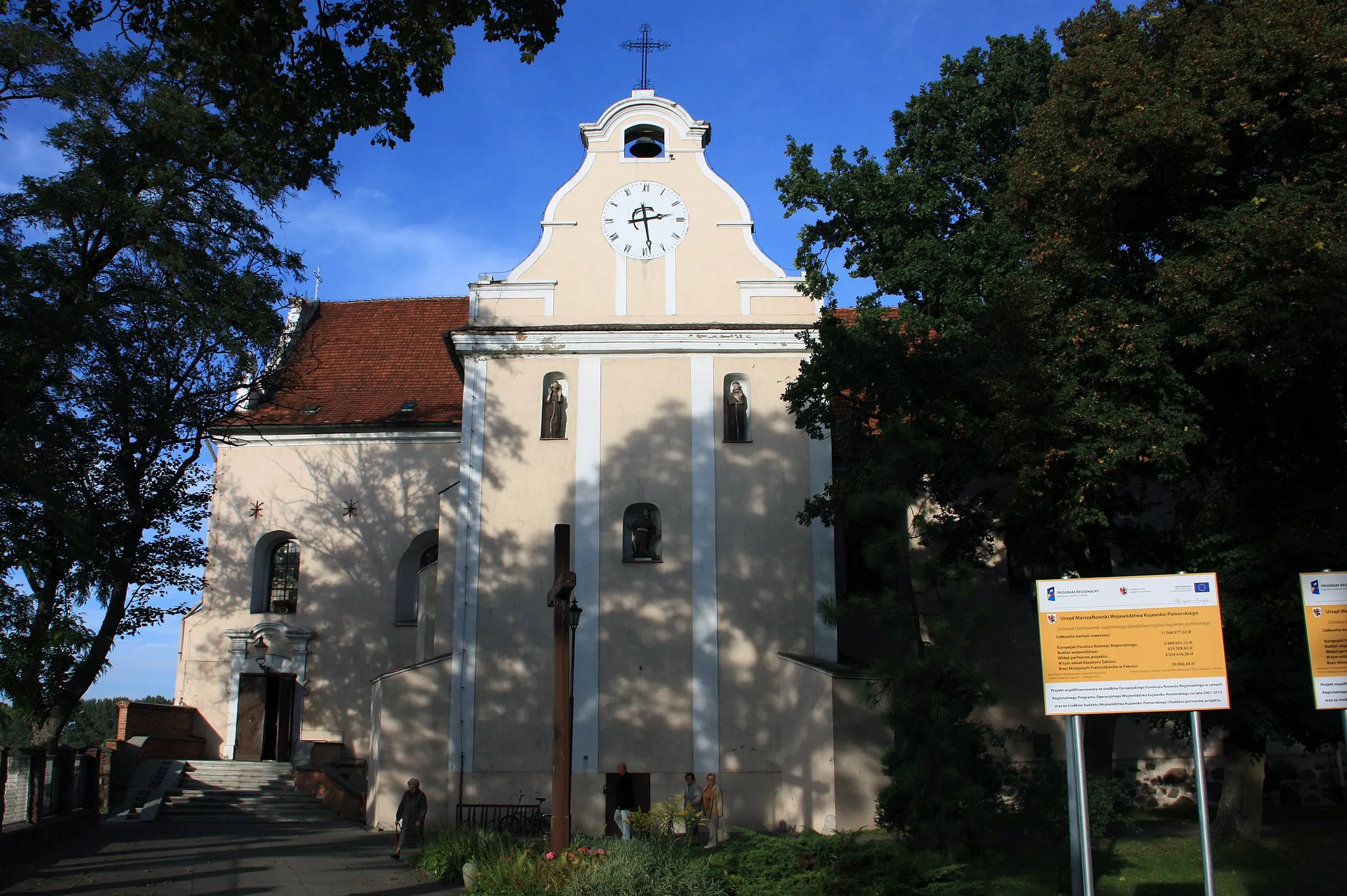 Photo showing: Pakość - zespół klasztorny reformatów: kościół, ob. par. pw. św. Bonawentury