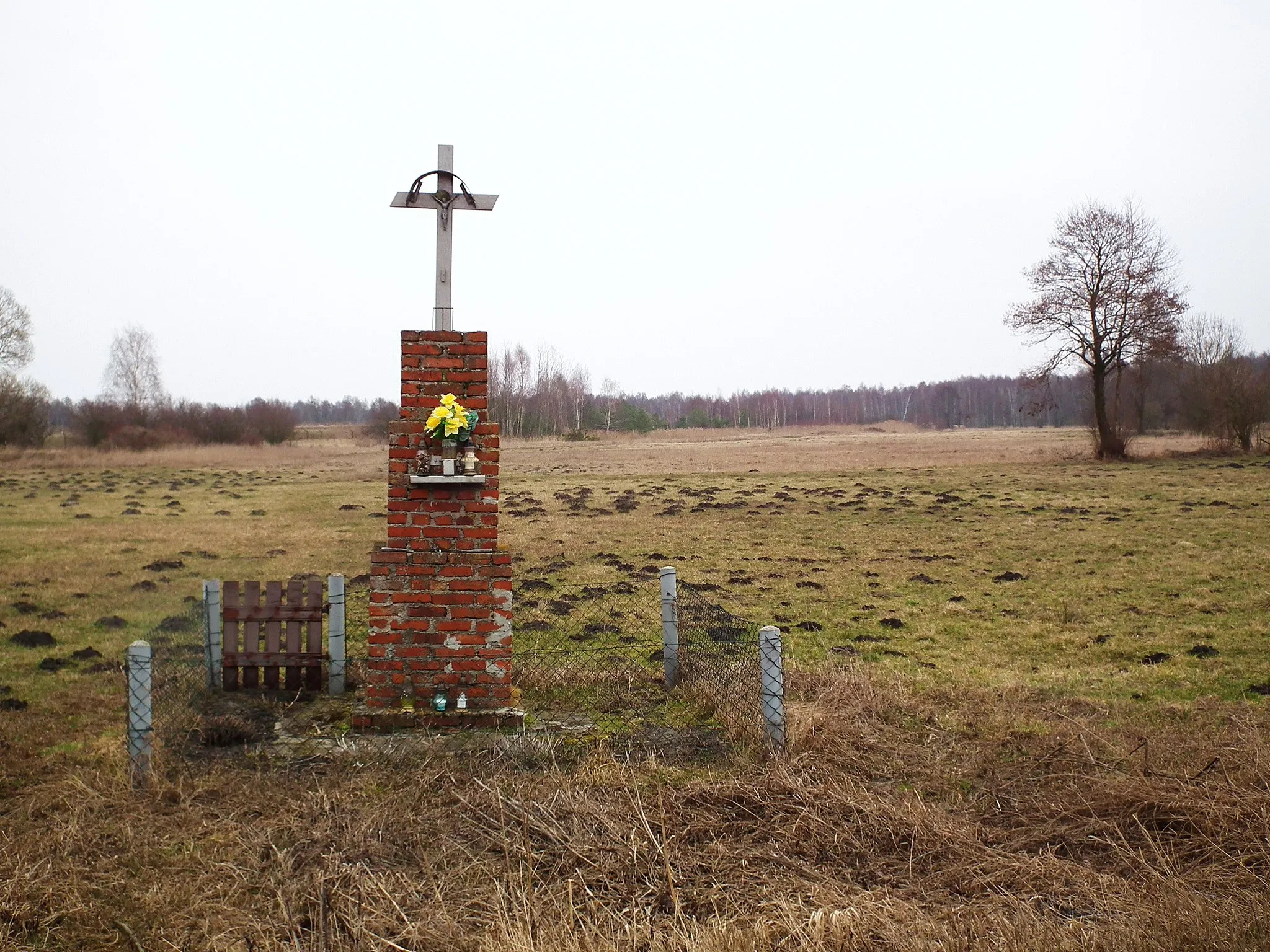 Photo showing: Kapliczka nad Notecią w okolicy Samostrzela.