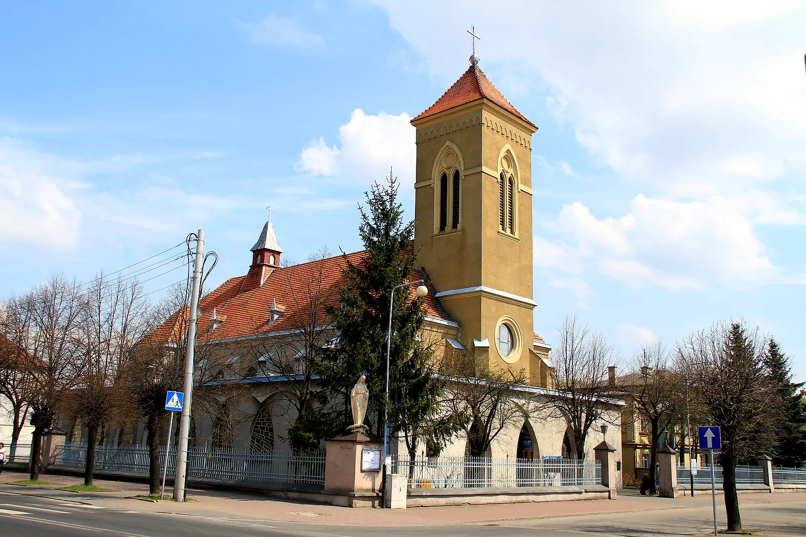 Photo showing: Kościół Narodzenia Najświętszej Maryi Panny w Konstantynowie Łódzkim