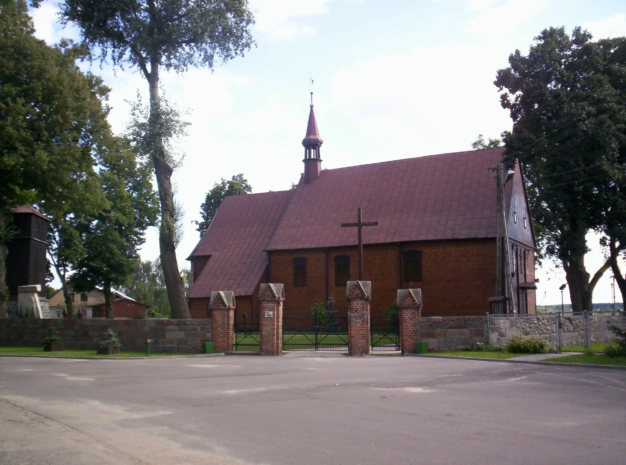 Photo showing: Pęczniew, ul. Rynek 12 - kościół parafialny pw. św. Katarzyny. Autor: Avalokitesvara