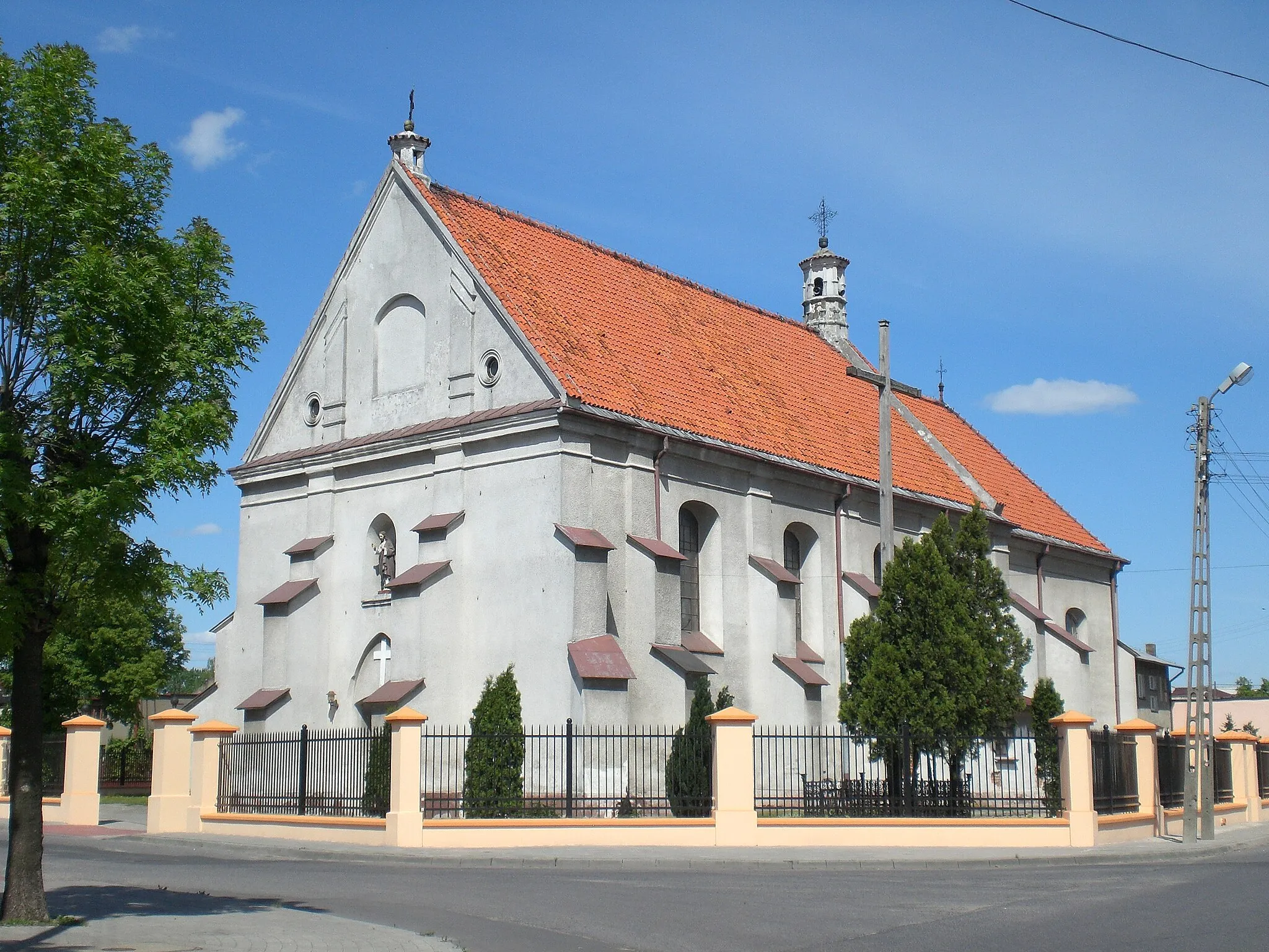 Photo showing: Church of the Holy Trinity in Piątek