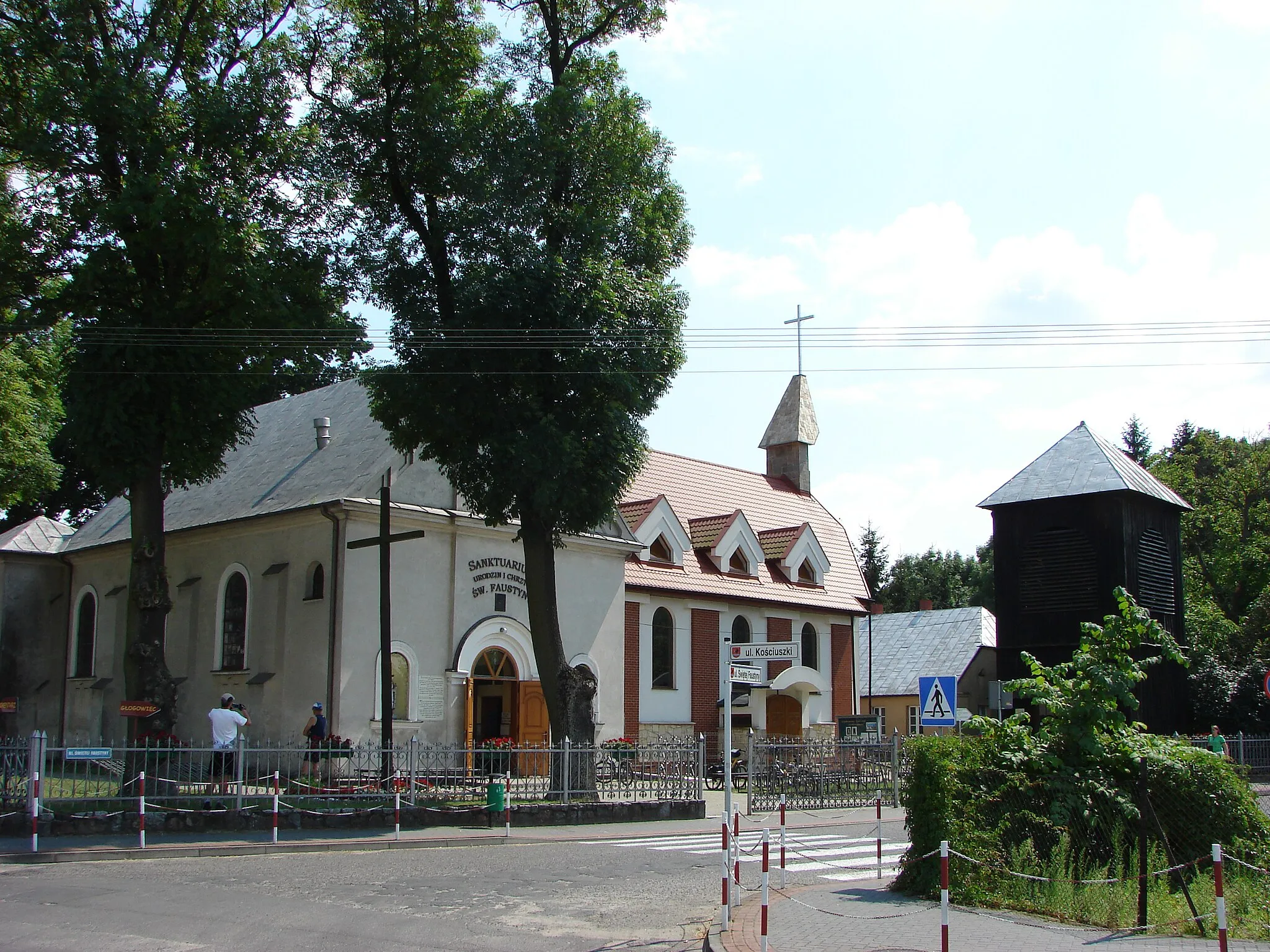 Photo showing: Świnice Warckie, Łęczyca County. Church os St Casimir. Built 1859.