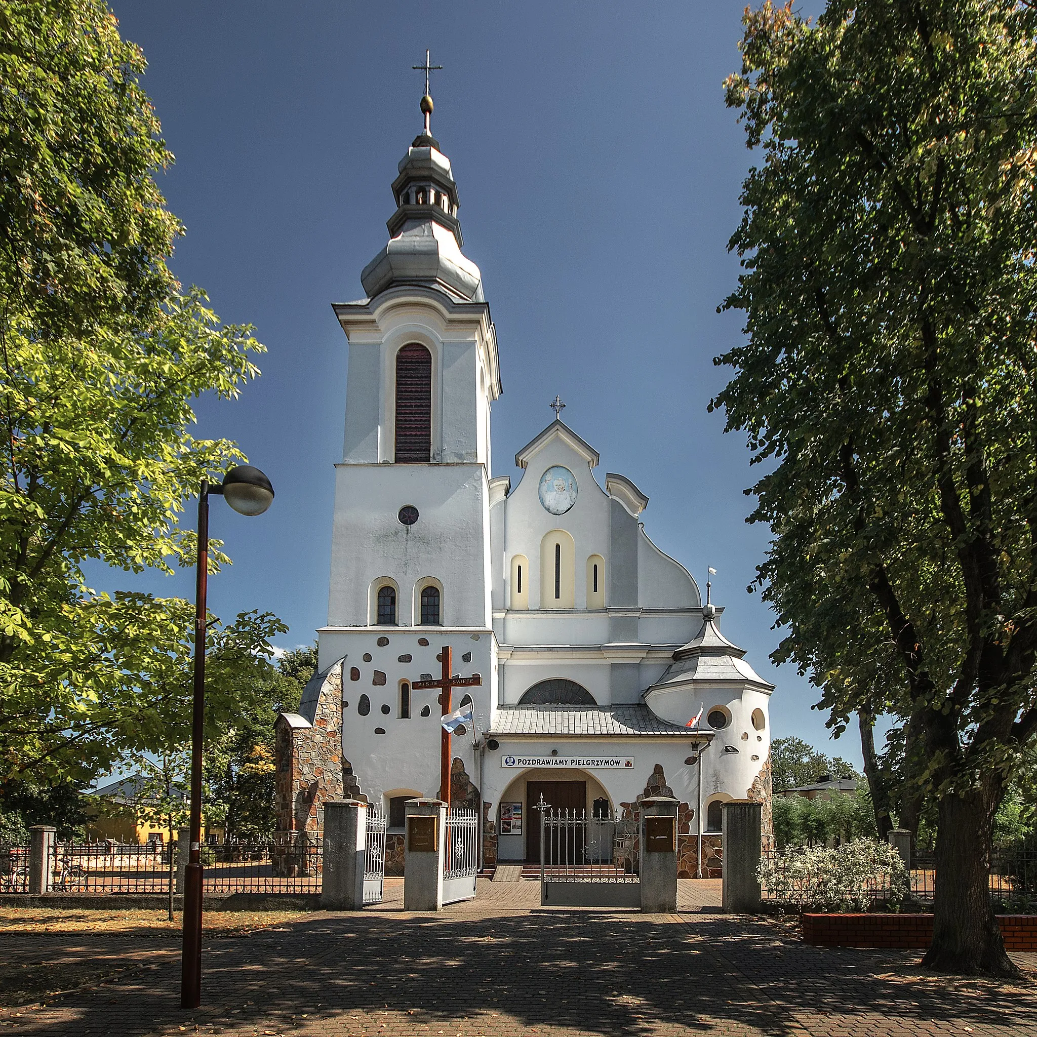 Photo showing: Kościół Narodzenia NMP, Szczerców, gm. Szczerców, pow. bełchatowski, woj. łódzkie