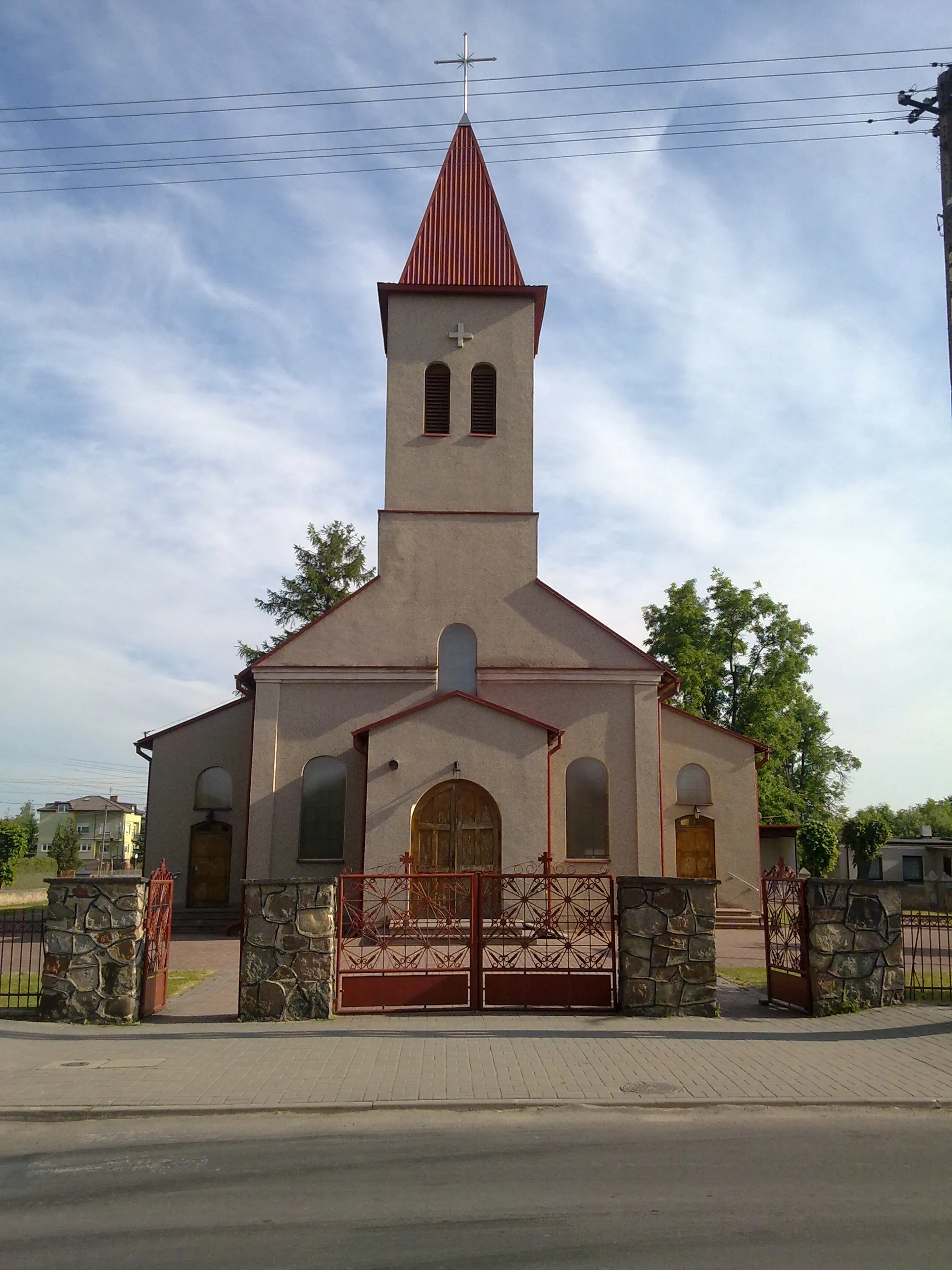 Photo showing: Kościół pw Najświętszego Serca Pana Jezusa w Woli Krzysztoporskiej