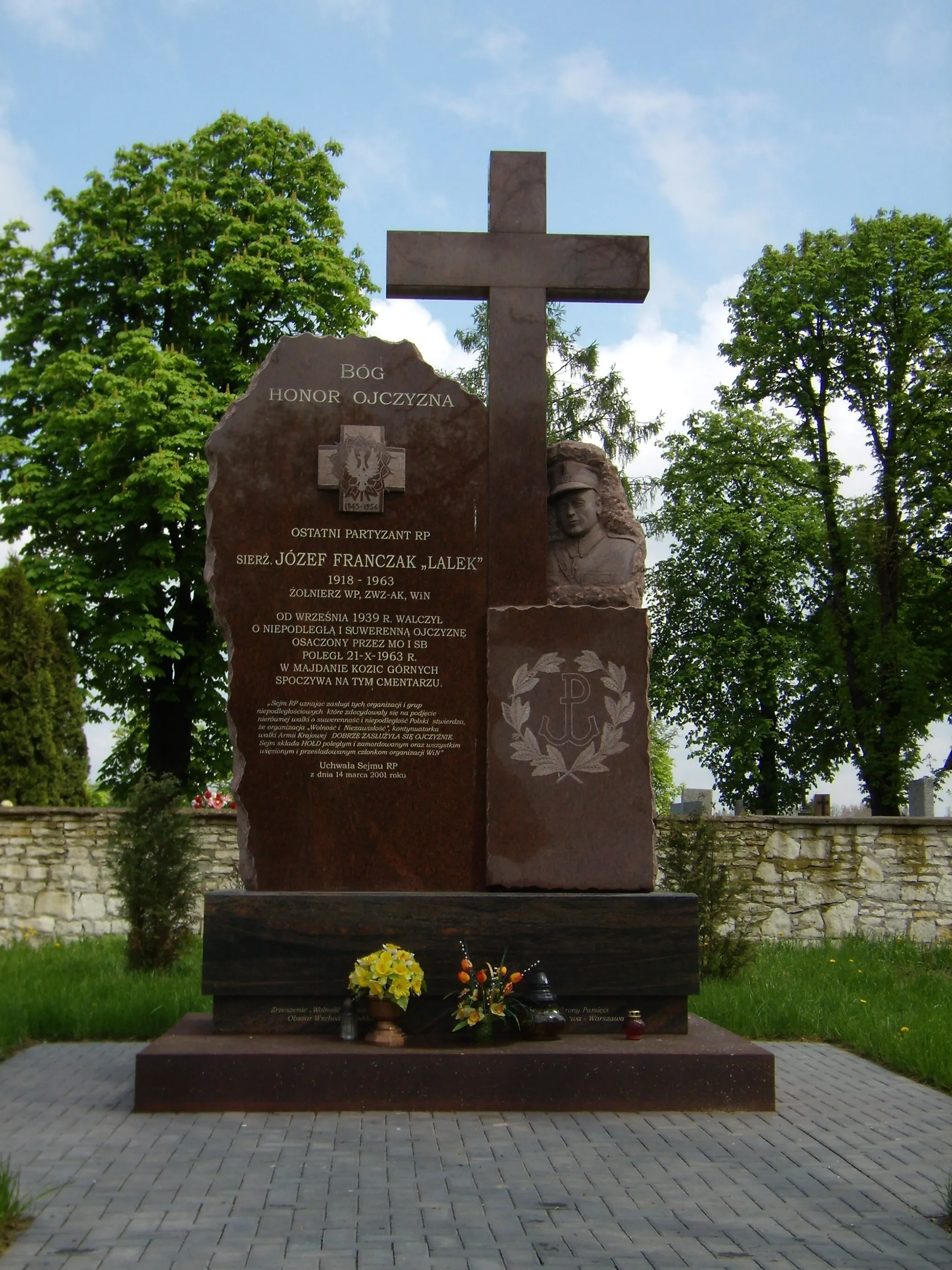 Photo showing: sergeant Józef Franczak monument, Piaski near Lublin