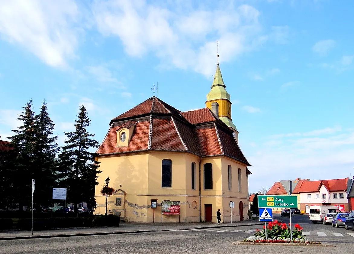 Photo showing: Jasień - Kościół Matki Boskiej Różańcowej