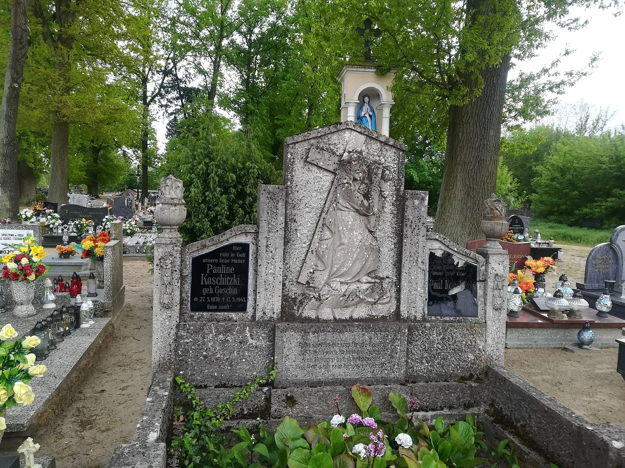 Photo showing: Cmentarz w Trzcielu.