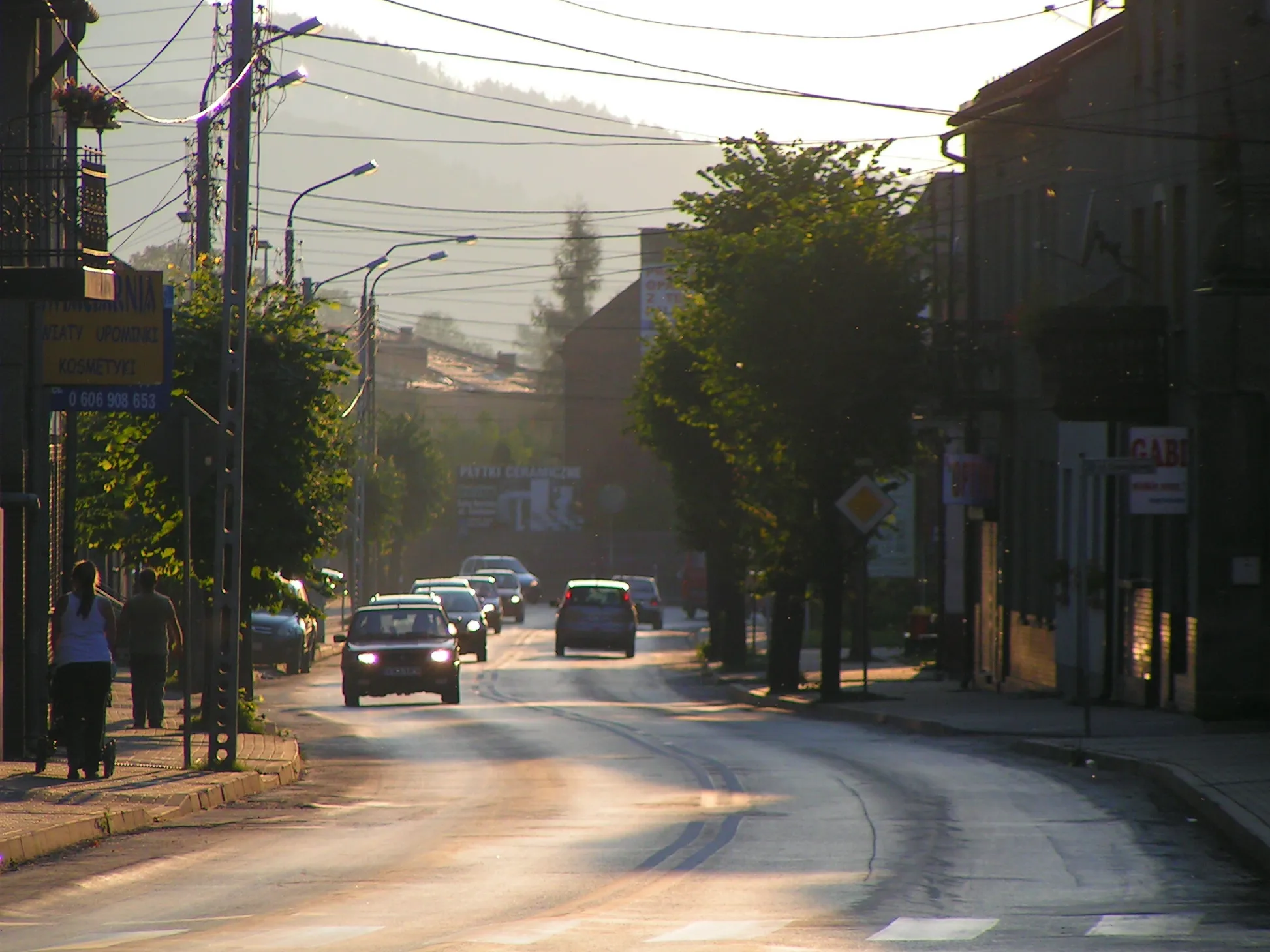 Photo showing: Maków Podhalański, national road no 28 - view towards Sucha Beskidzka