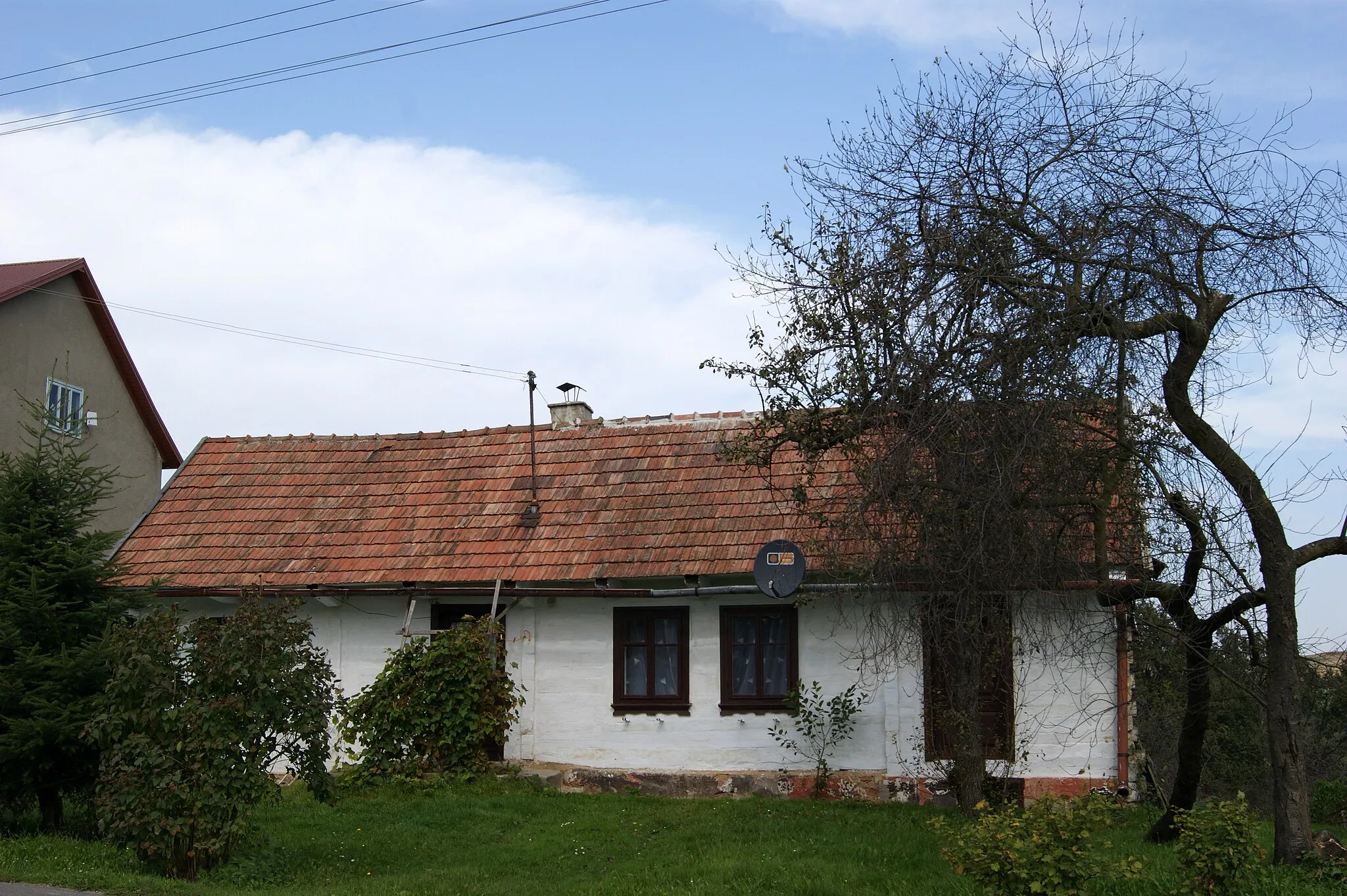 Photo showing: Old cottage,Poreba Spytkowska,Brzesko county,Poland