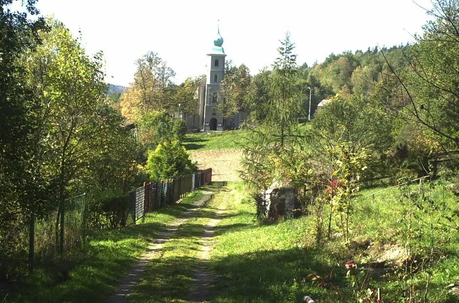 Photo showing: Widok na kościol w Tarnawie Dolnej.My own work.2006.Suwaj Wladyslaw