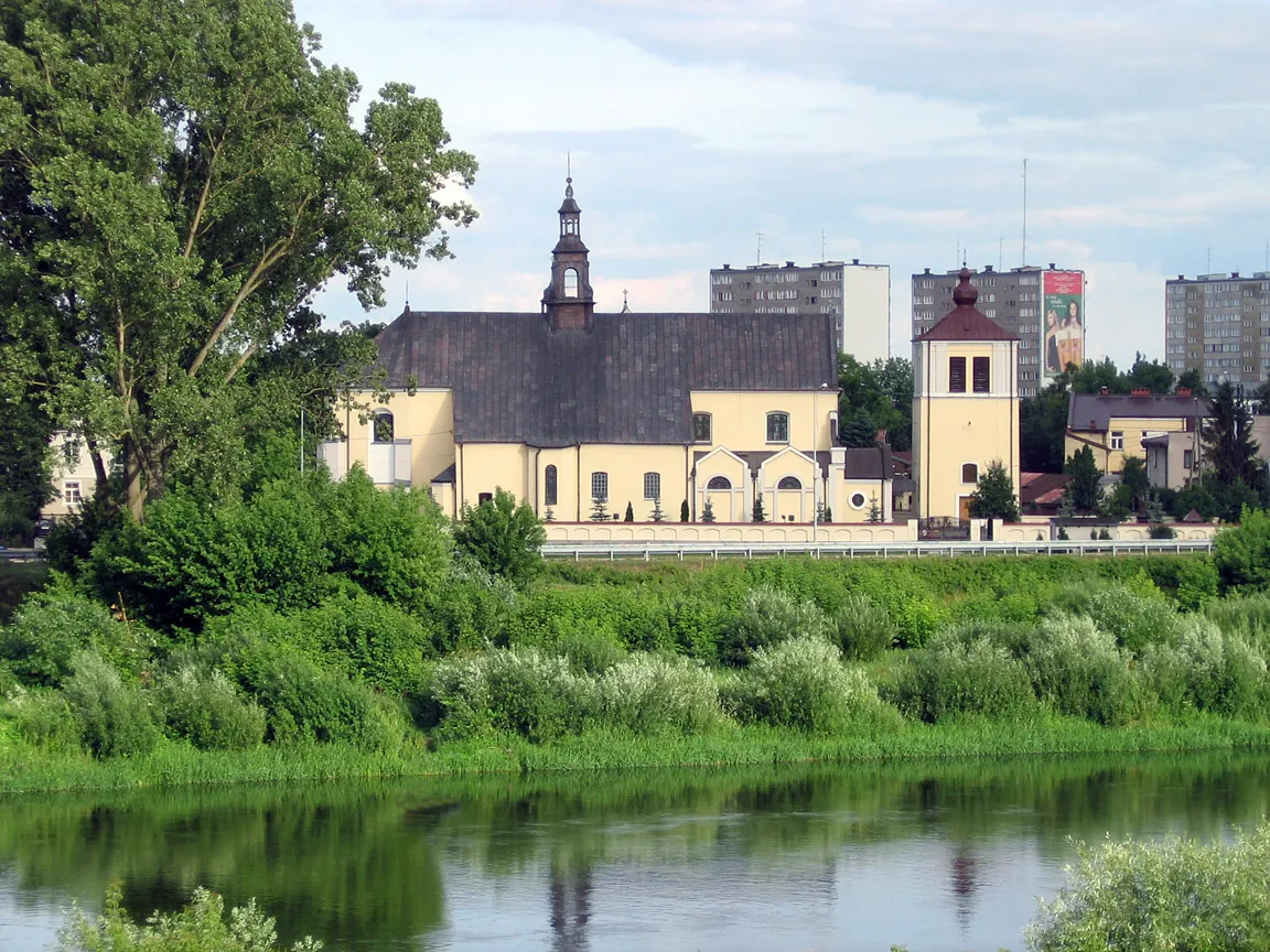 Photo showing: City of Ostroleka (Poland), Church at Farna - a view from the "old bridge".