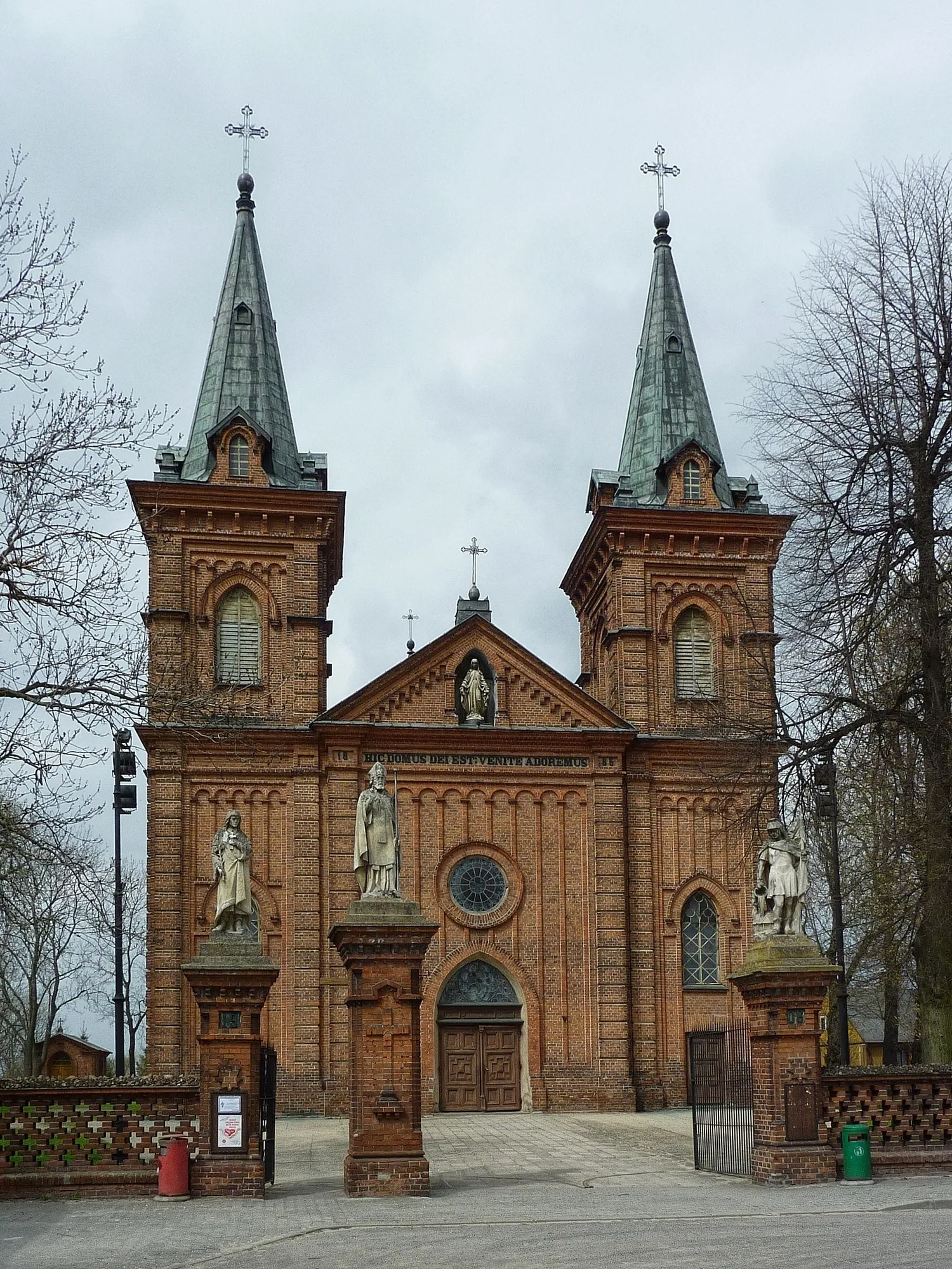 Photo showing: Kościół Wniebowzięcia Najświętszej Maryi Panny w Raciążu.