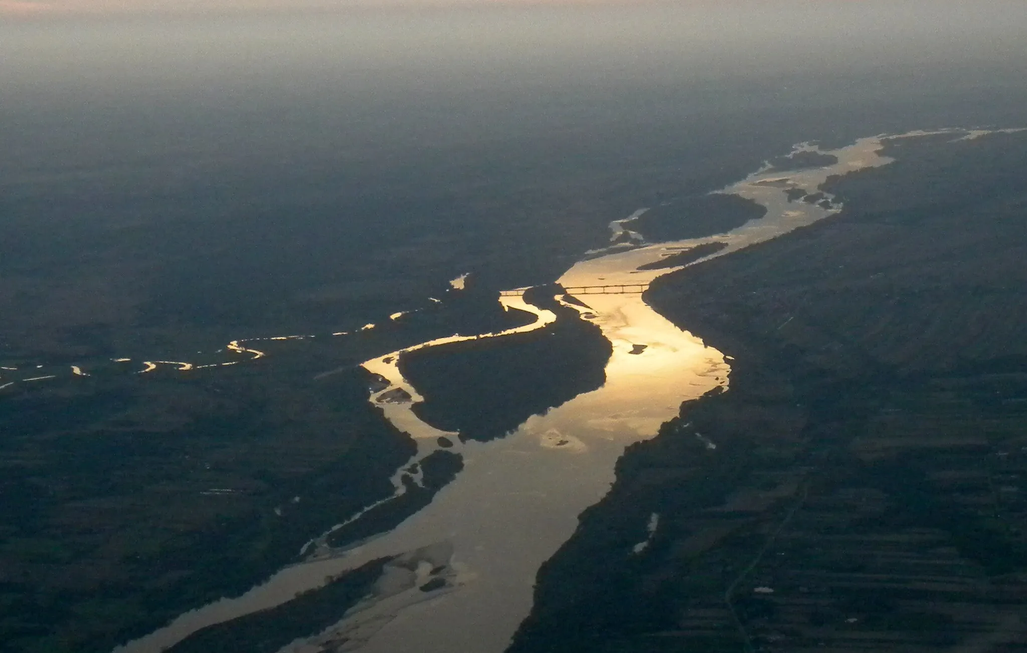 Photo showing: Most na Wiśle w Wyszgorodzie, widok z lotu ptaka w kierunku zachodnim.
