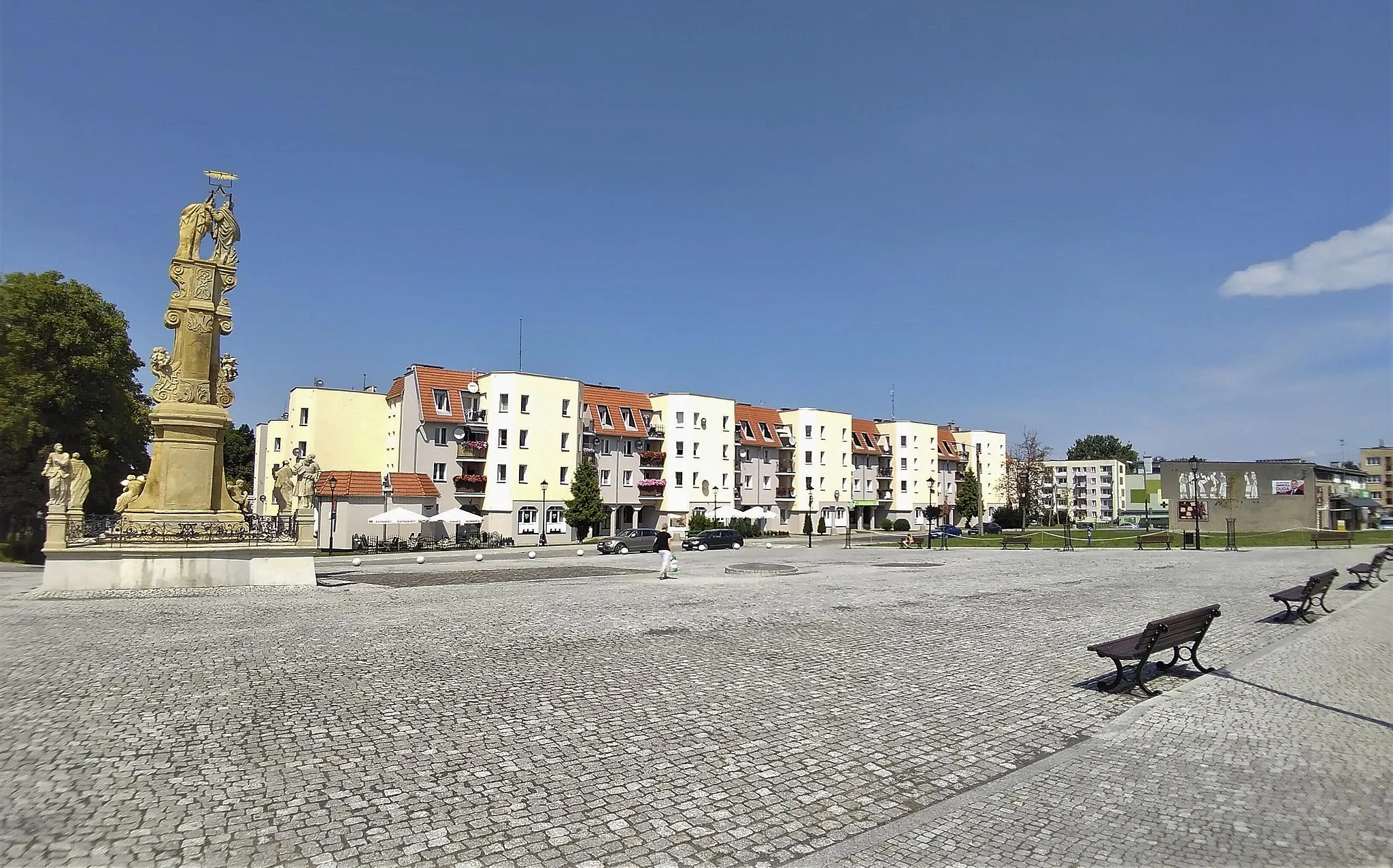 Photo showing: The Plague Column (1730) and the Central Square in Kietrz/Katscher, Upper Silesia, Poland