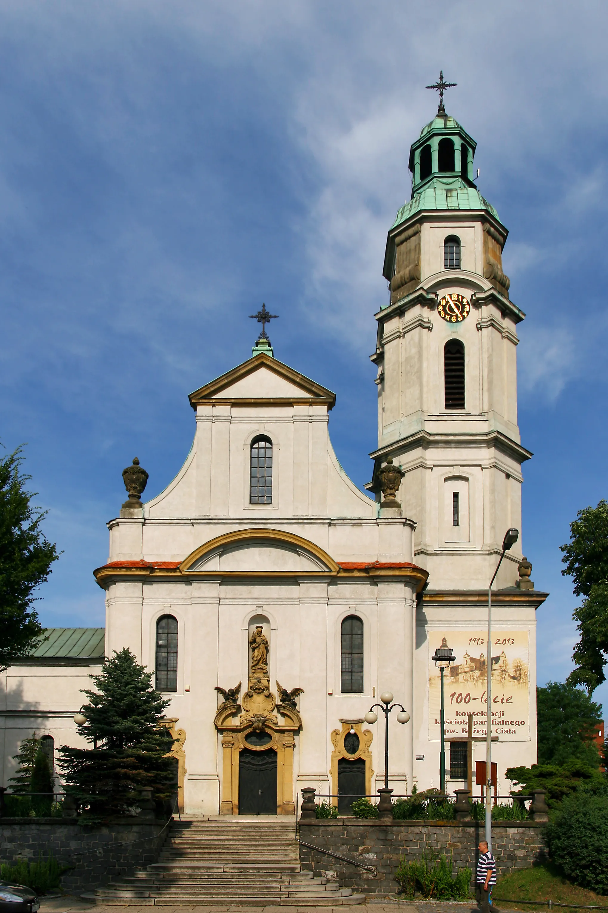 Photo showing: Corpus Christi church in Olesno (Poland).