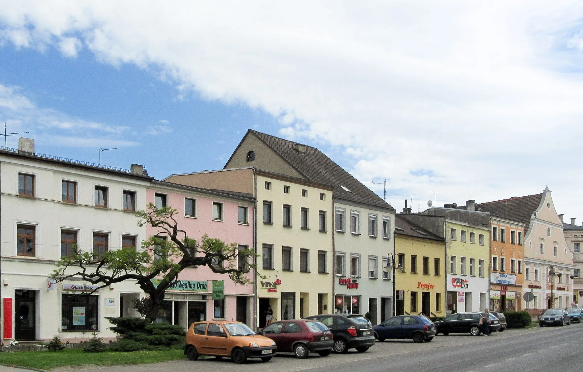 Photo showing: Der Häuser am Ring in Proskau.