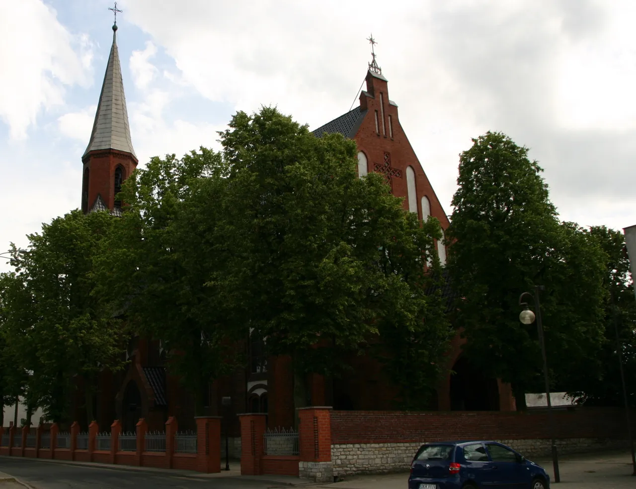 Photo showing: Walce - rzymskokatolicki kościół parafialny pw. św. Walentego, 1892-1894.