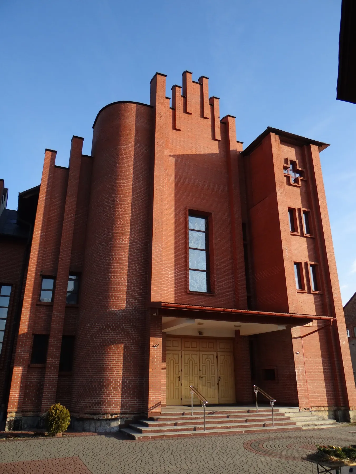 Photo showing: Nowy kościół parafialny w Górkach.