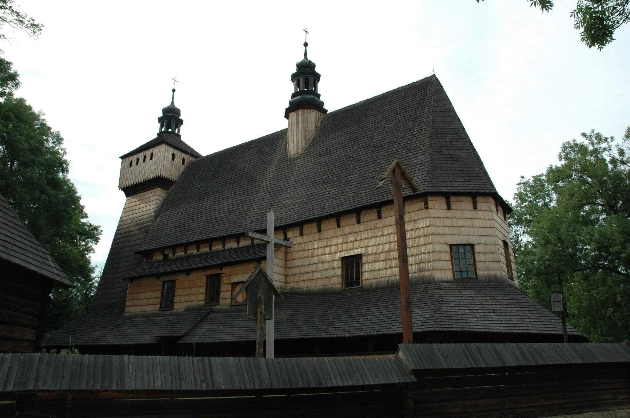 Photo showing: Church of the Assumption of Holy Mary in Haczów - UNESCO Site