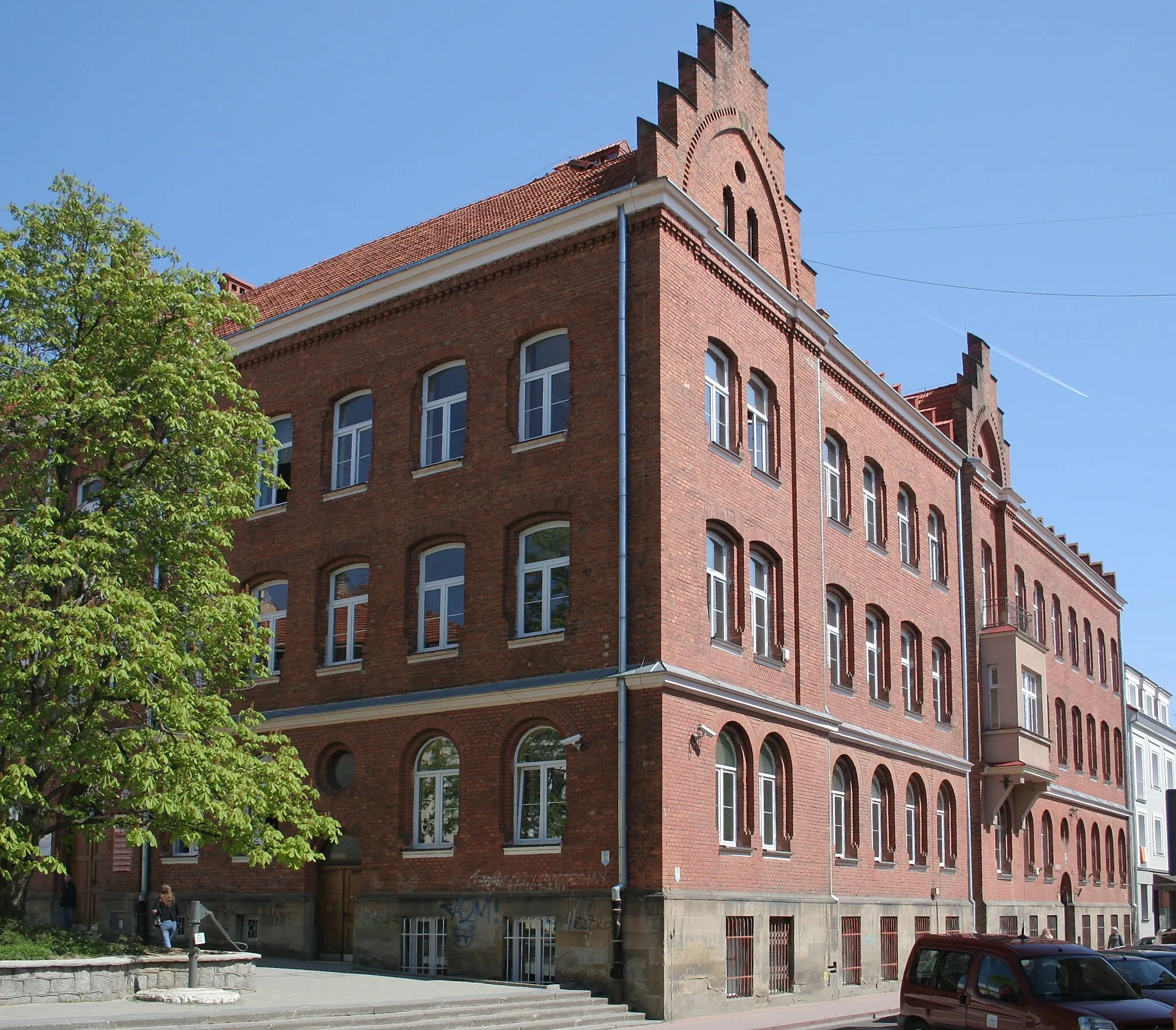 Photo showing: The economic school in Jasło, Poland.